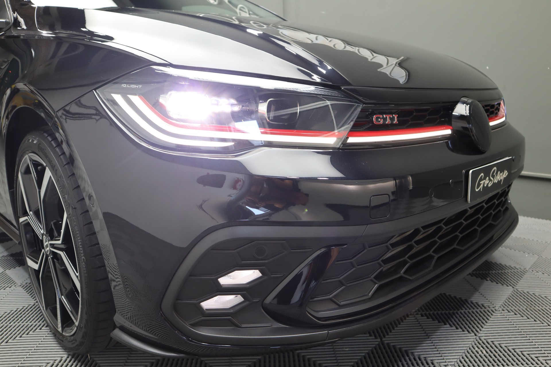VW Polo 2.0 TSI GTI DSG-showroom-element-2