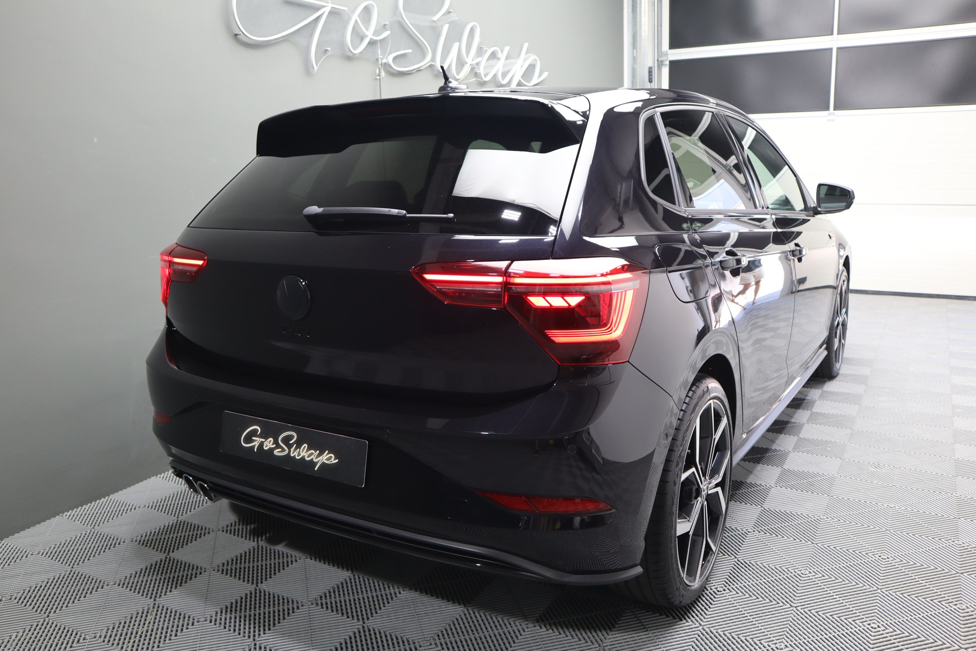 VW Polo 2.0 TSI GTI DSG-showroom-element-3
