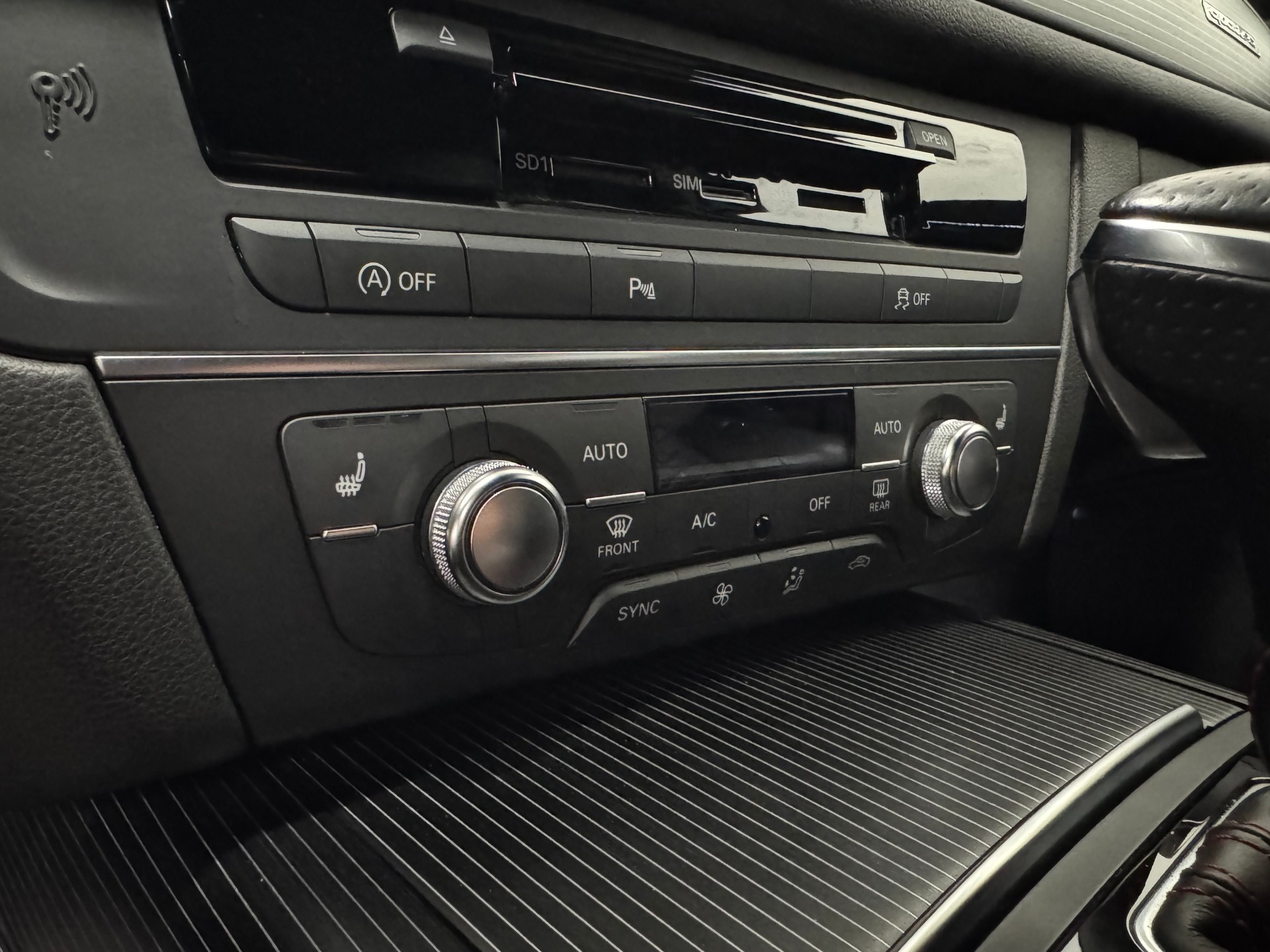 AUDI A6 Avant 3.0 BiTDI V6 qu. competition tiptronic-image-8