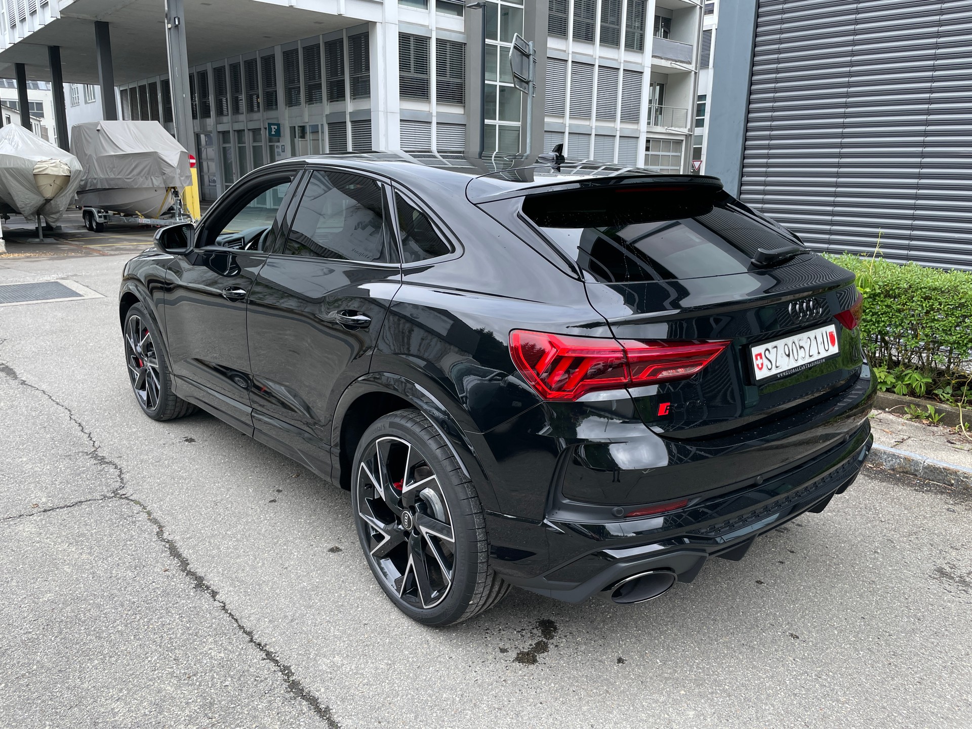 AUDI RS Q3 Sportback quattro S tronic-showroom-element-2