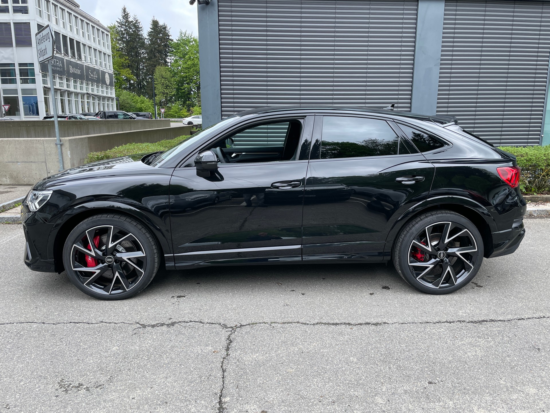 AUDI RS Q3 Sportback quattro S tronic-showroom-element-1