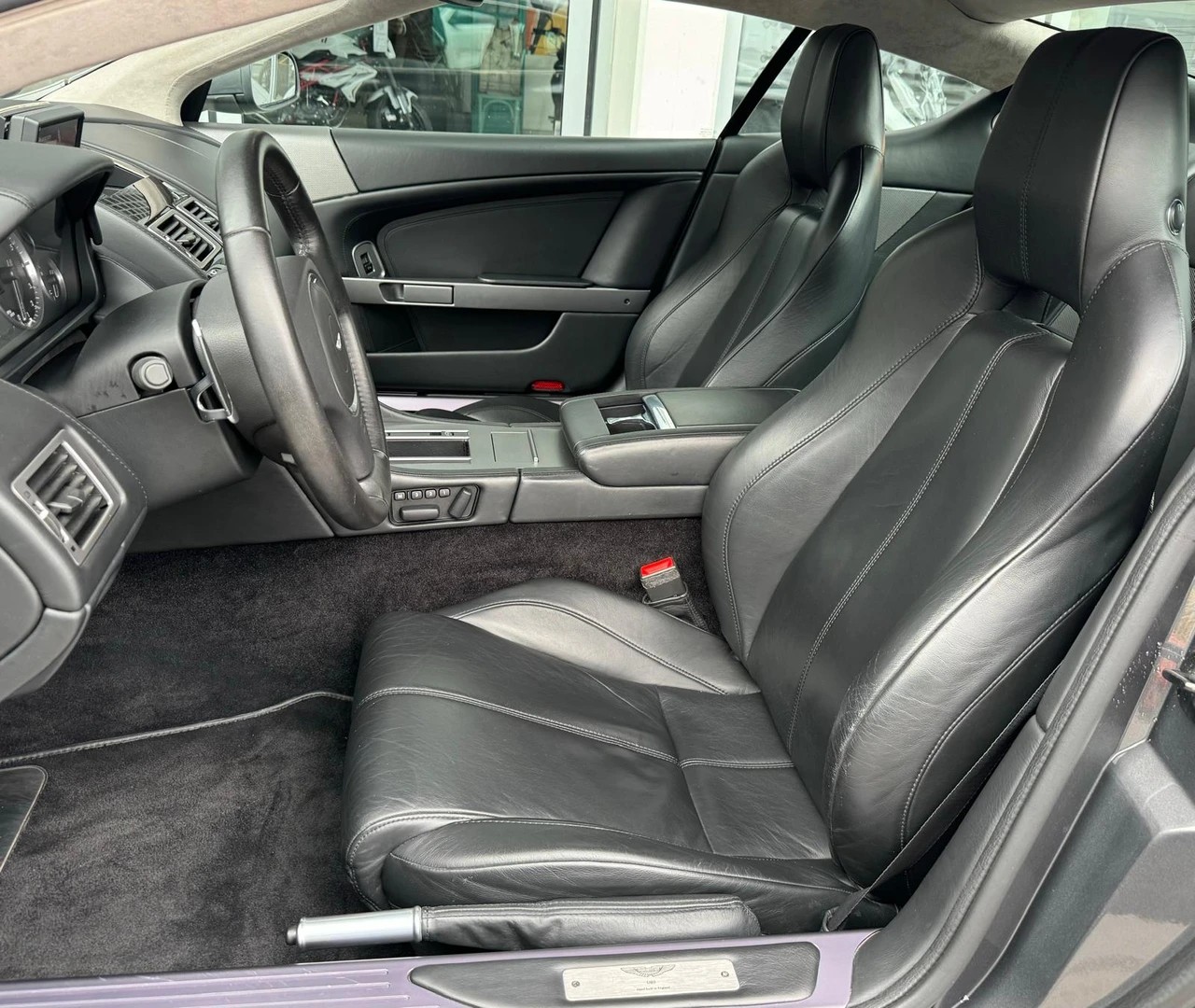 ASTON MARTIN DB9 Touchtronic 2-image-7
