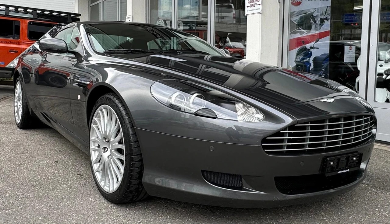 ASTON MARTIN DB9 Touchtronic 2