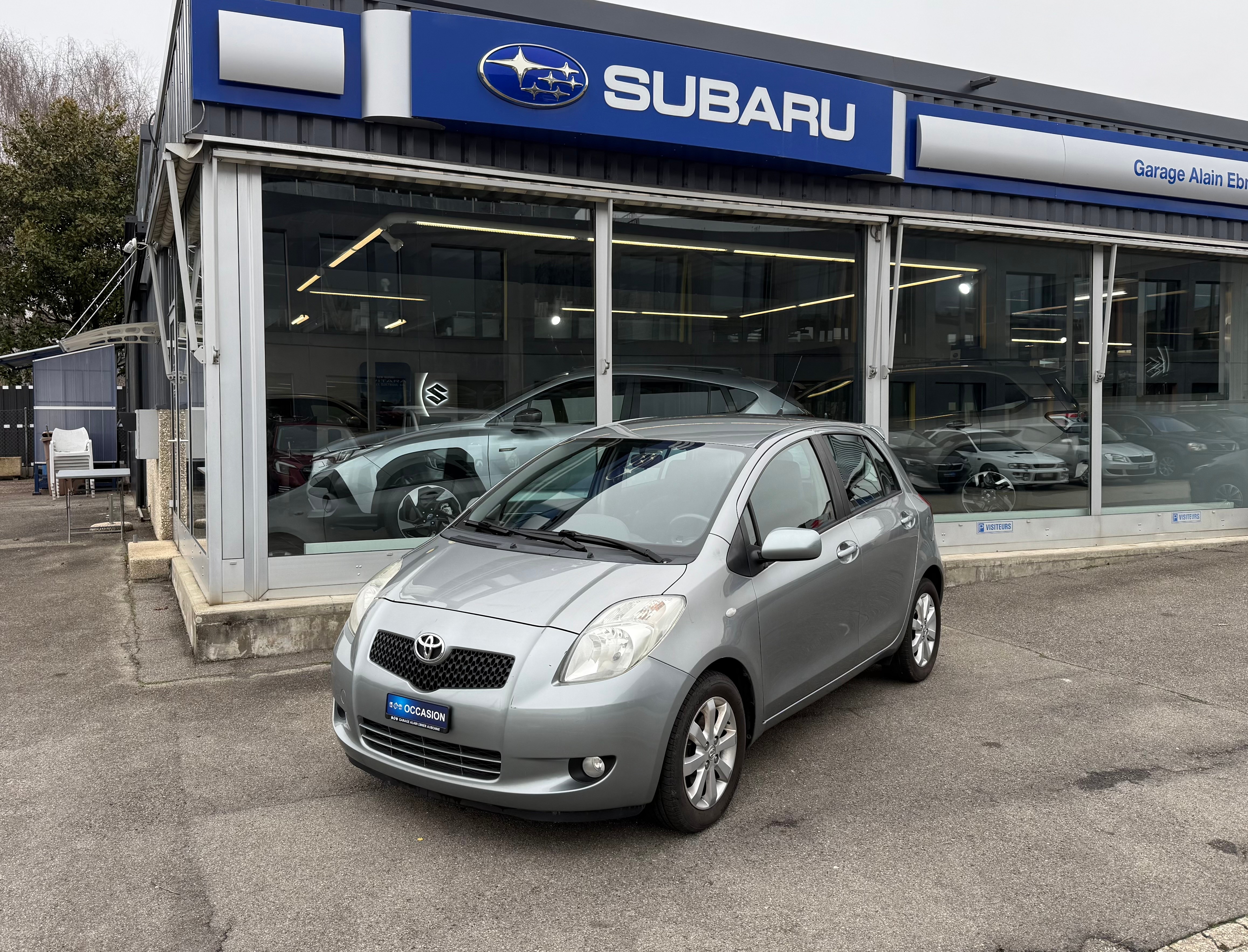 TOYOTA Yaris 1.3 Chic (Kleinwagen) TOYOTA Yaris 1.3 Chic (Kleinwagen)