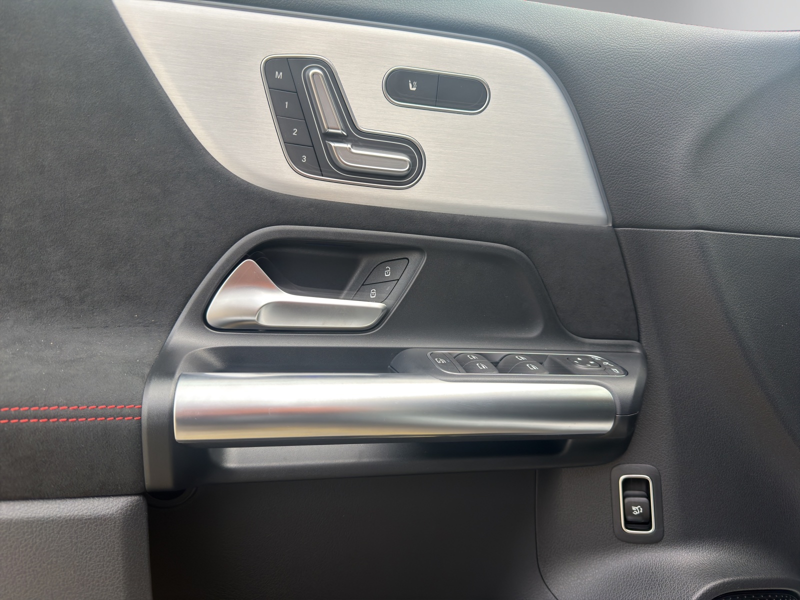 Image MERCEDES-BENZ GLA-220 GLA 220 4Matic 8G-DCT