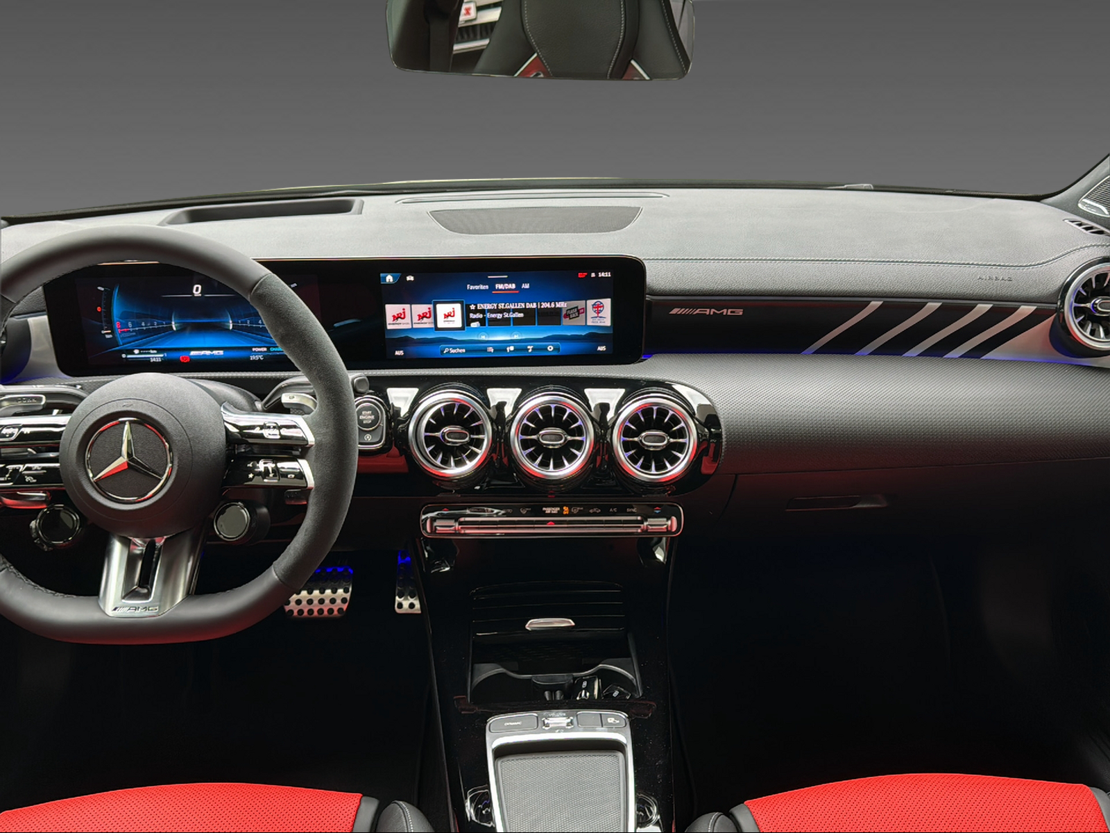 MERCEDES-BENZ A 35 4Matic-image-9