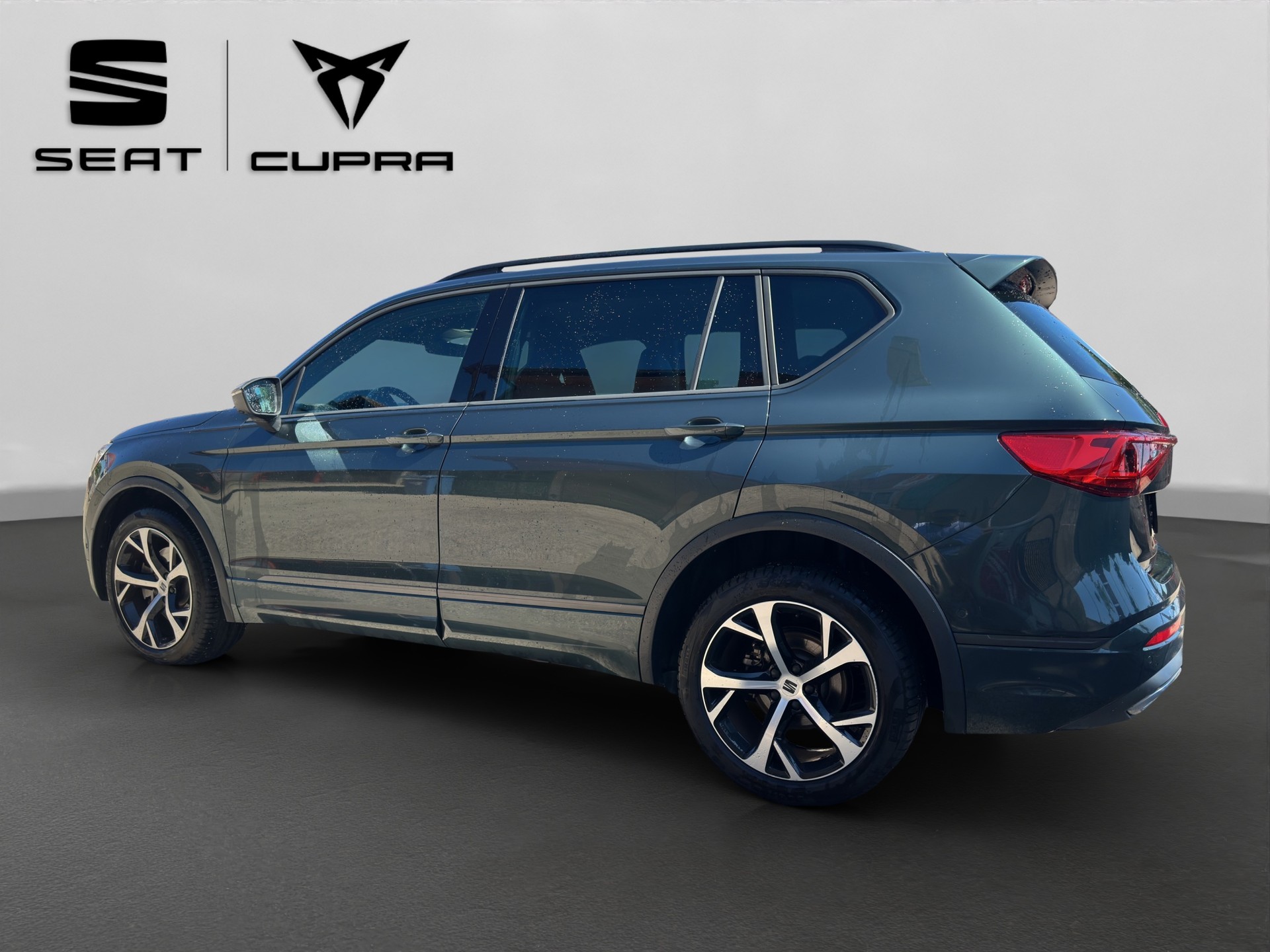 SEAT Tarraco 2.0TSI 4Drive Hola FR DSG-showroom-element-3