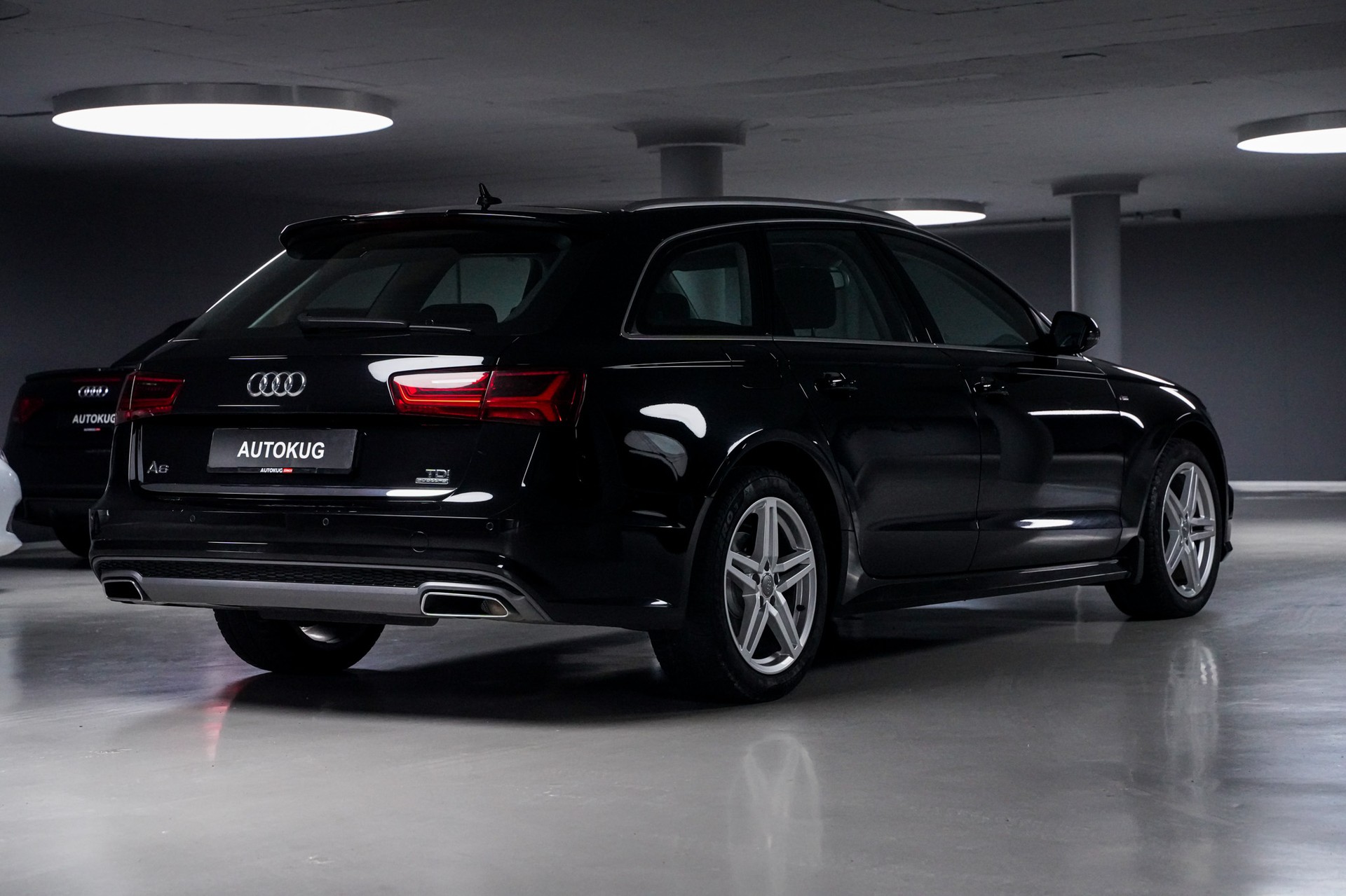 AUDI A6 Avant 2.0 TDI quattro S-tronic-showroom-element-3