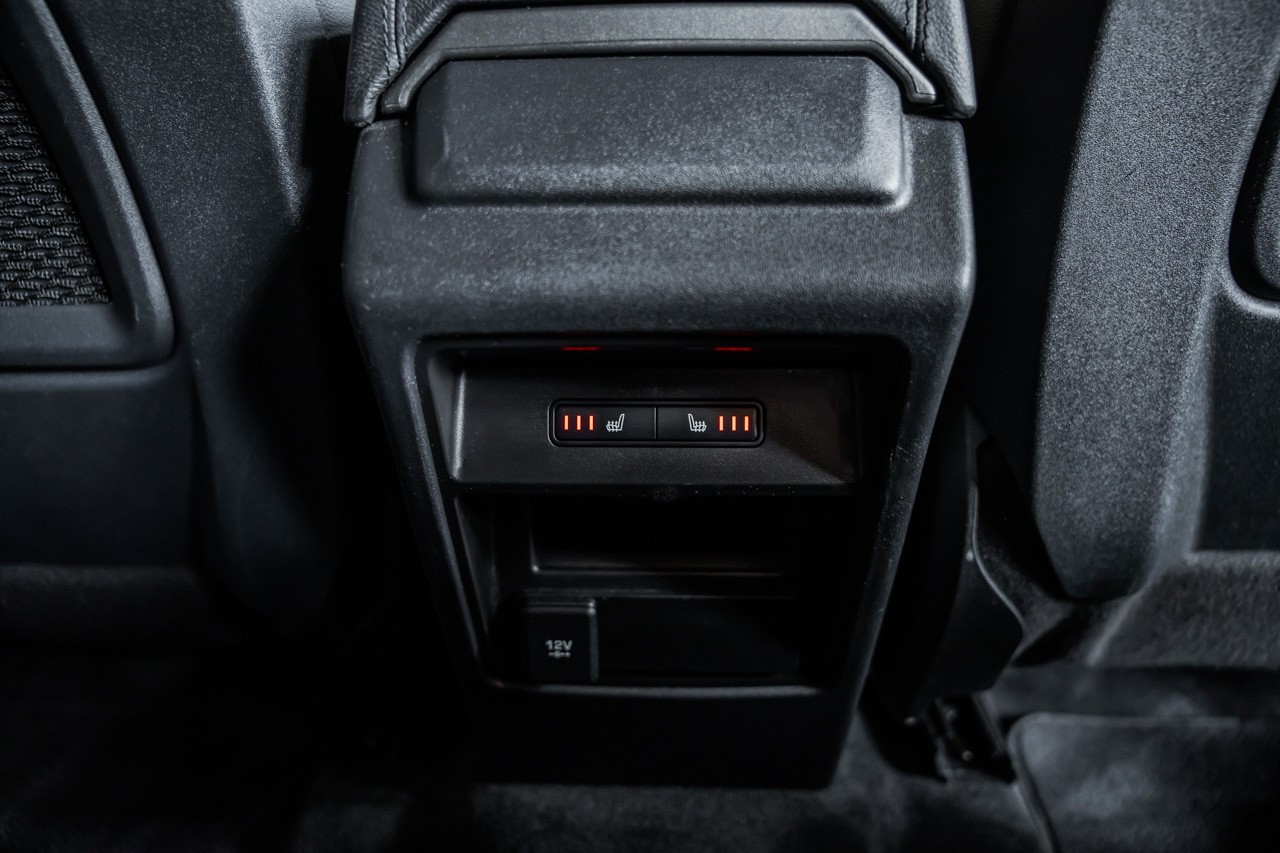 LAND ROVER Discovery Sport 2.0 Si4 SE AT9-image-25