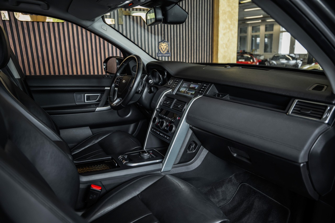 LAND ROVER Discovery Sport 2.0 Si4 SE AT9-image-14