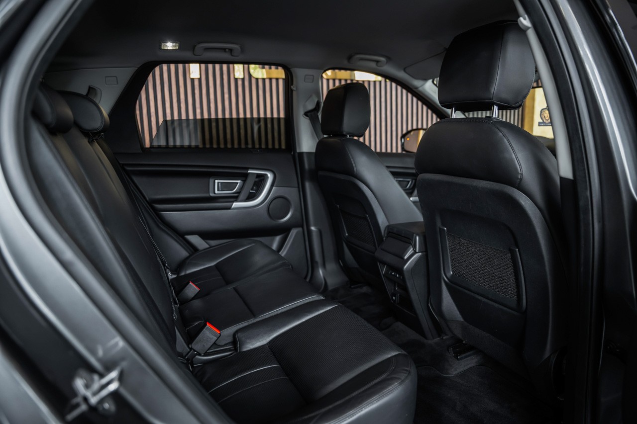 LAND ROVER Discovery Sport 2.0 Si4 SE AT9-image-18
