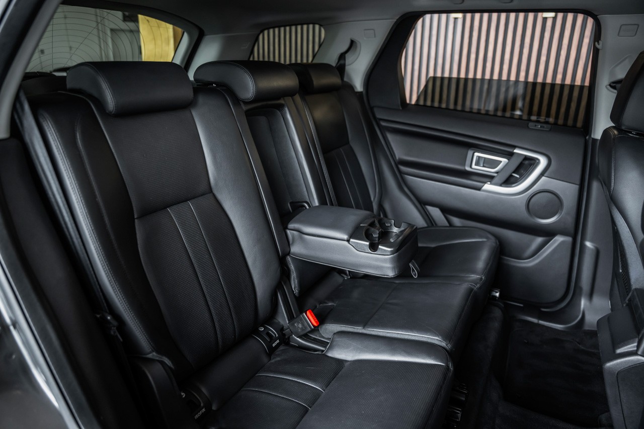 LAND ROVER Discovery Sport 2.0 Si4 SE AT9-image-17