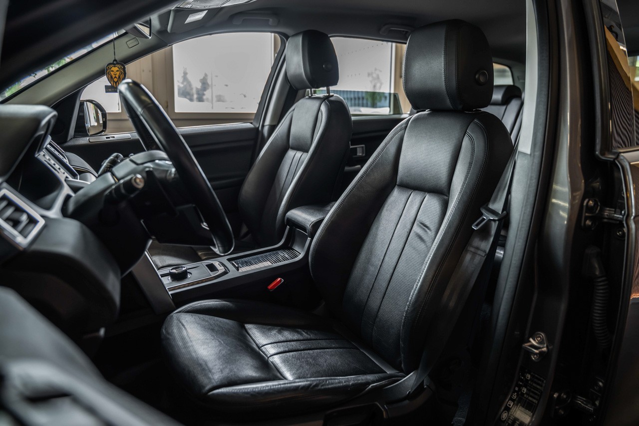 LAND ROVER Discovery Sport 2.0 Si4 SE AT9-image-13