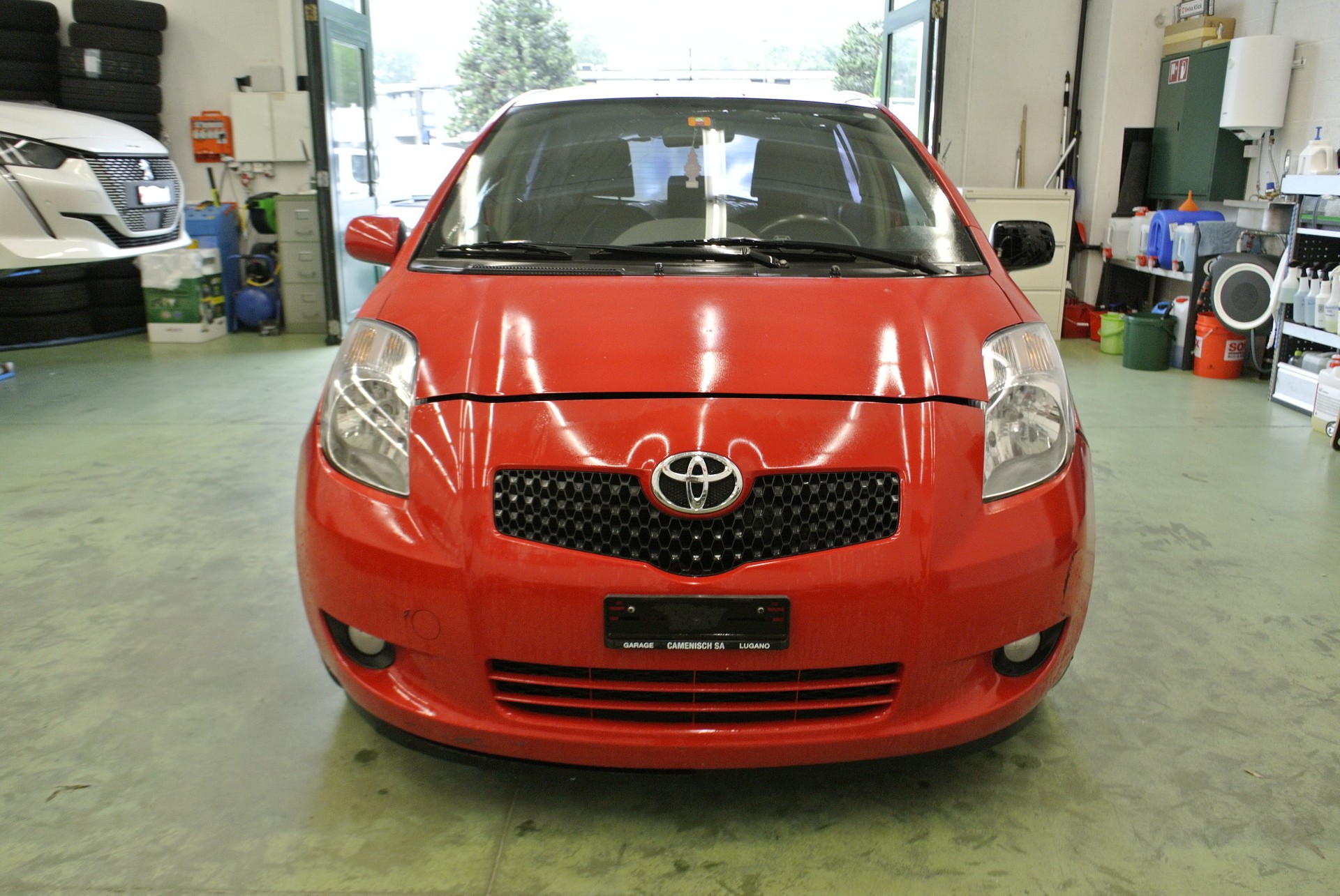 TOYOTA Yaris 1.4 D-4D Linea Sol-showroom-element-1