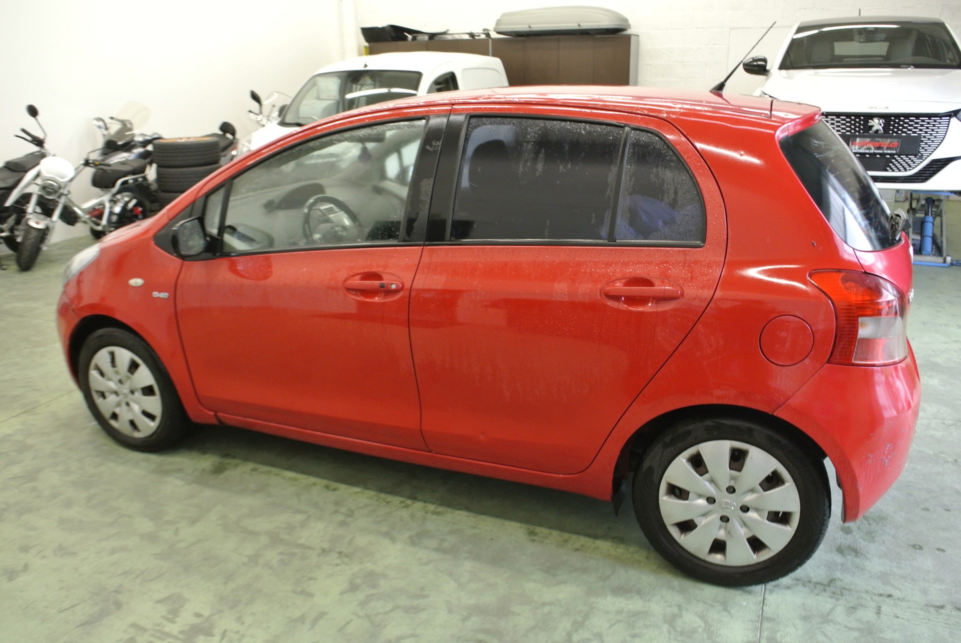 TOYOTA Yaris 1.4 D-4D Linea Sol-image-7