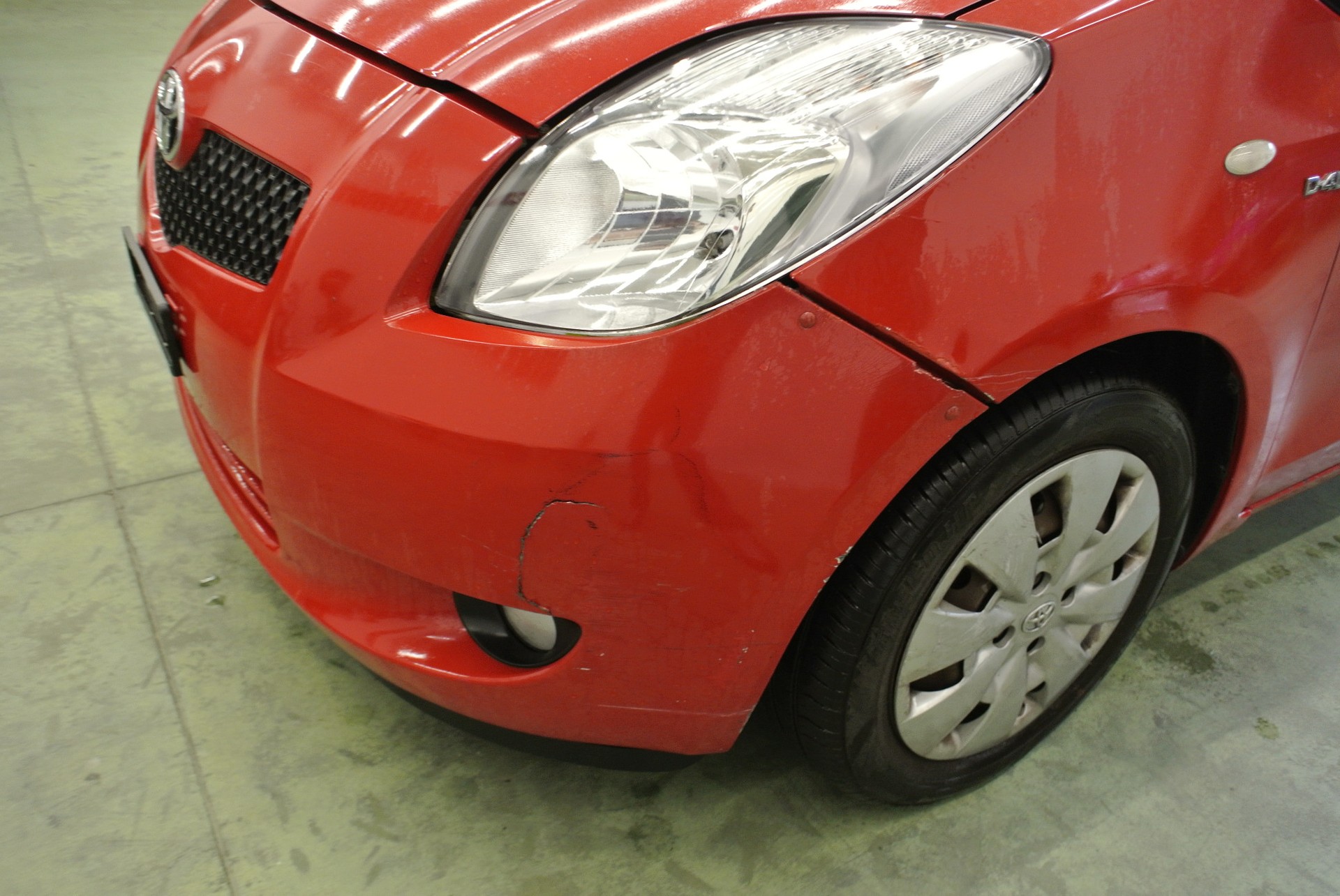 TOYOTA Yaris 1.4 D-4D Linea Sol-image-9