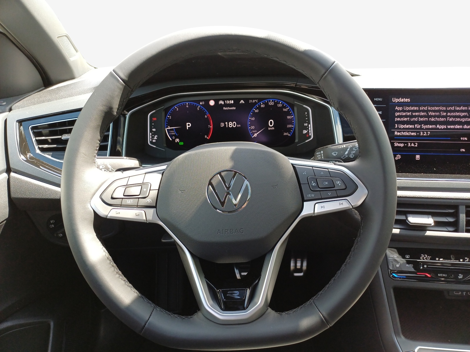VW Taigo 1.0 TSI R-Line DSG-image-9