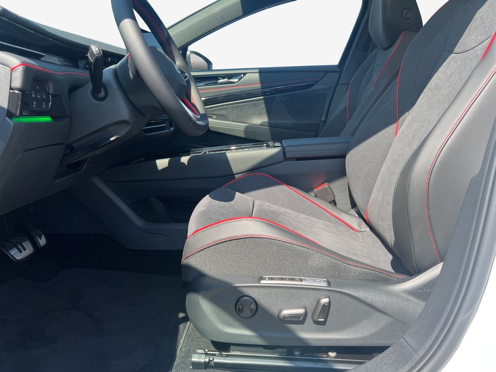 VW ID.7 Tourer GTX 86 kWh GTX 4 Motion-image-7