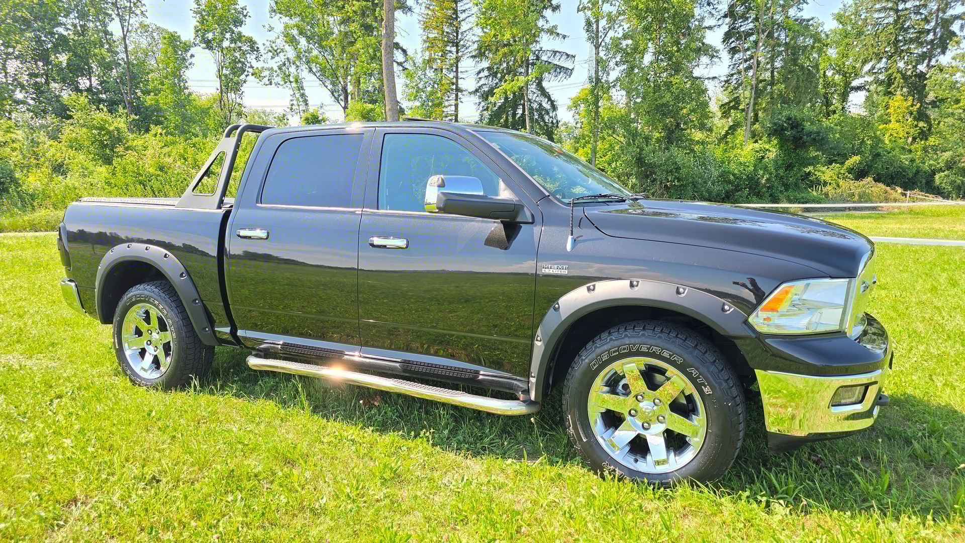 DODGE DODGE RAM 1500 5.7 V8 Hemi Laramie Crew Cab 4X4-image-12