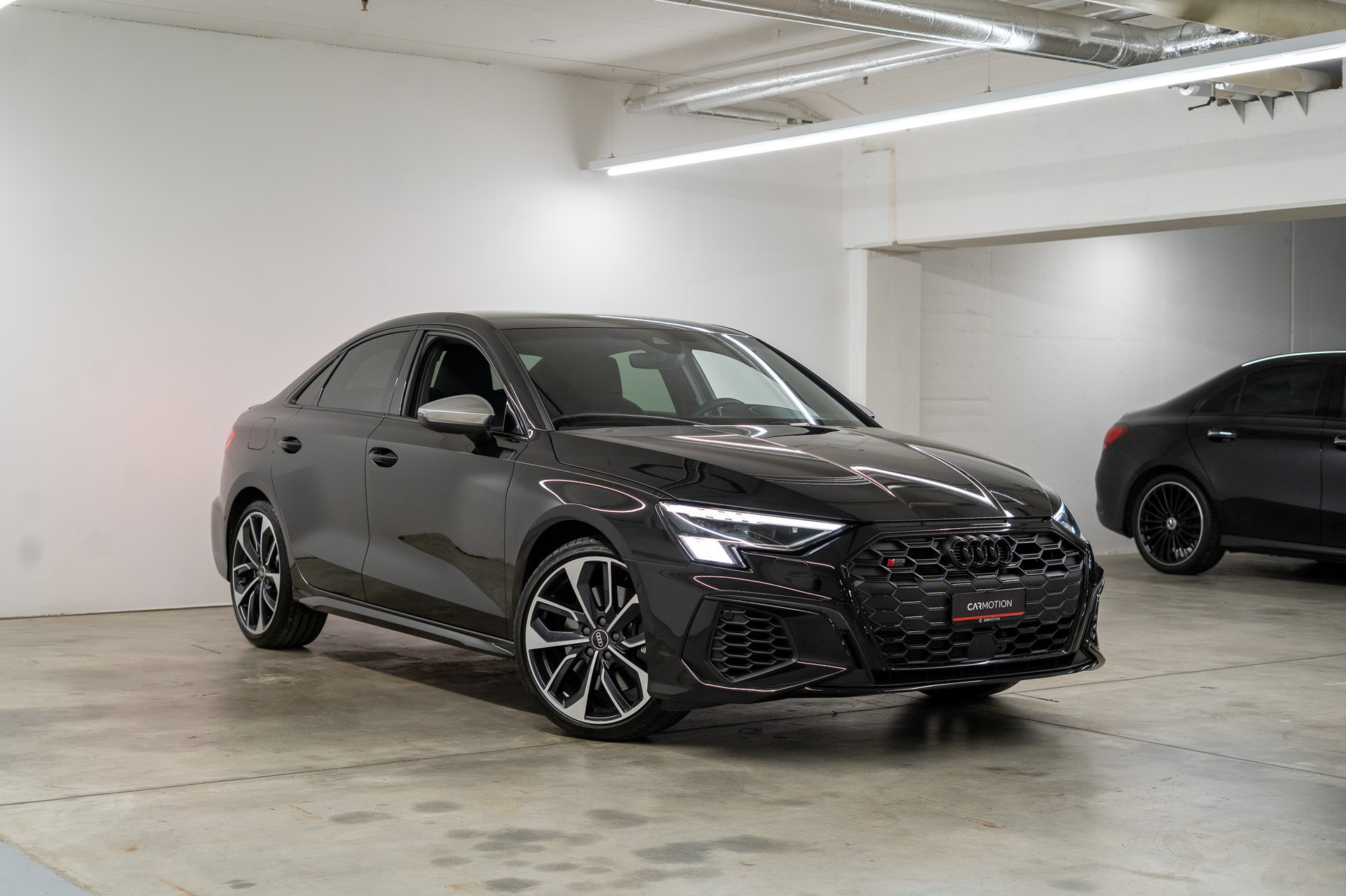 AUDI S3 Limousine 2.0 TFSI quattro S-Tronic-showroom-element-2