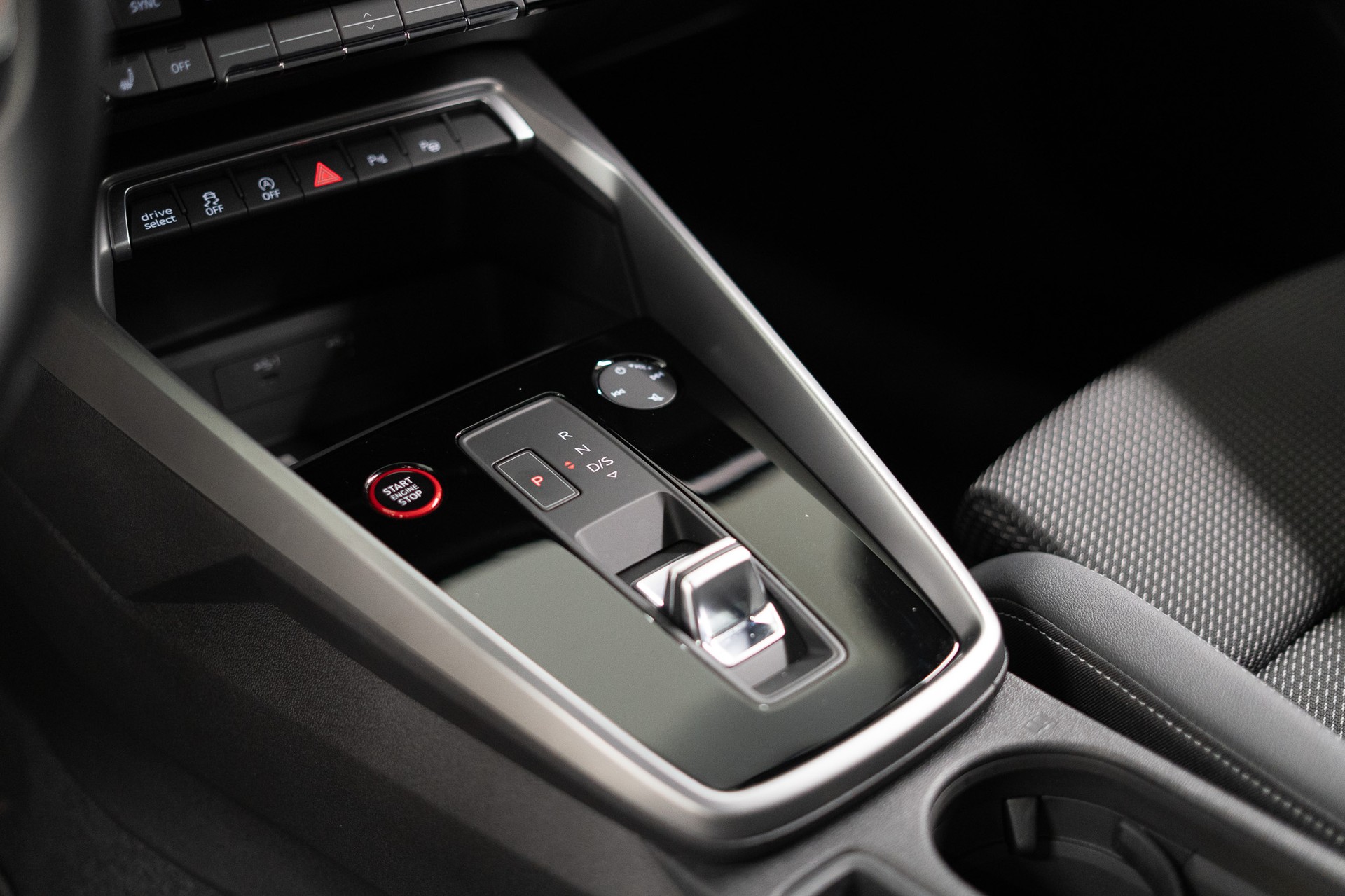 AUDI S3 Limousine 2.0 TFSI quattro S-Tronic-image-20