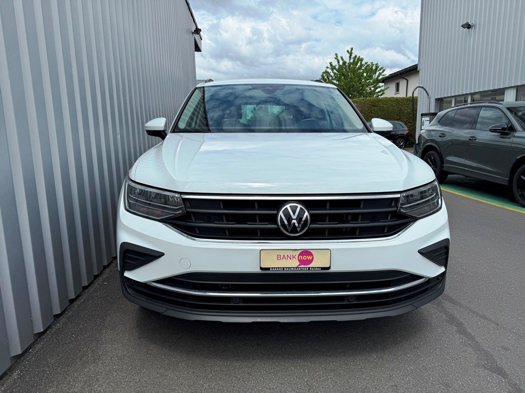 VW Tiguan 2.0 TDI SCR Life 4Motion DSG-showroom-element-1