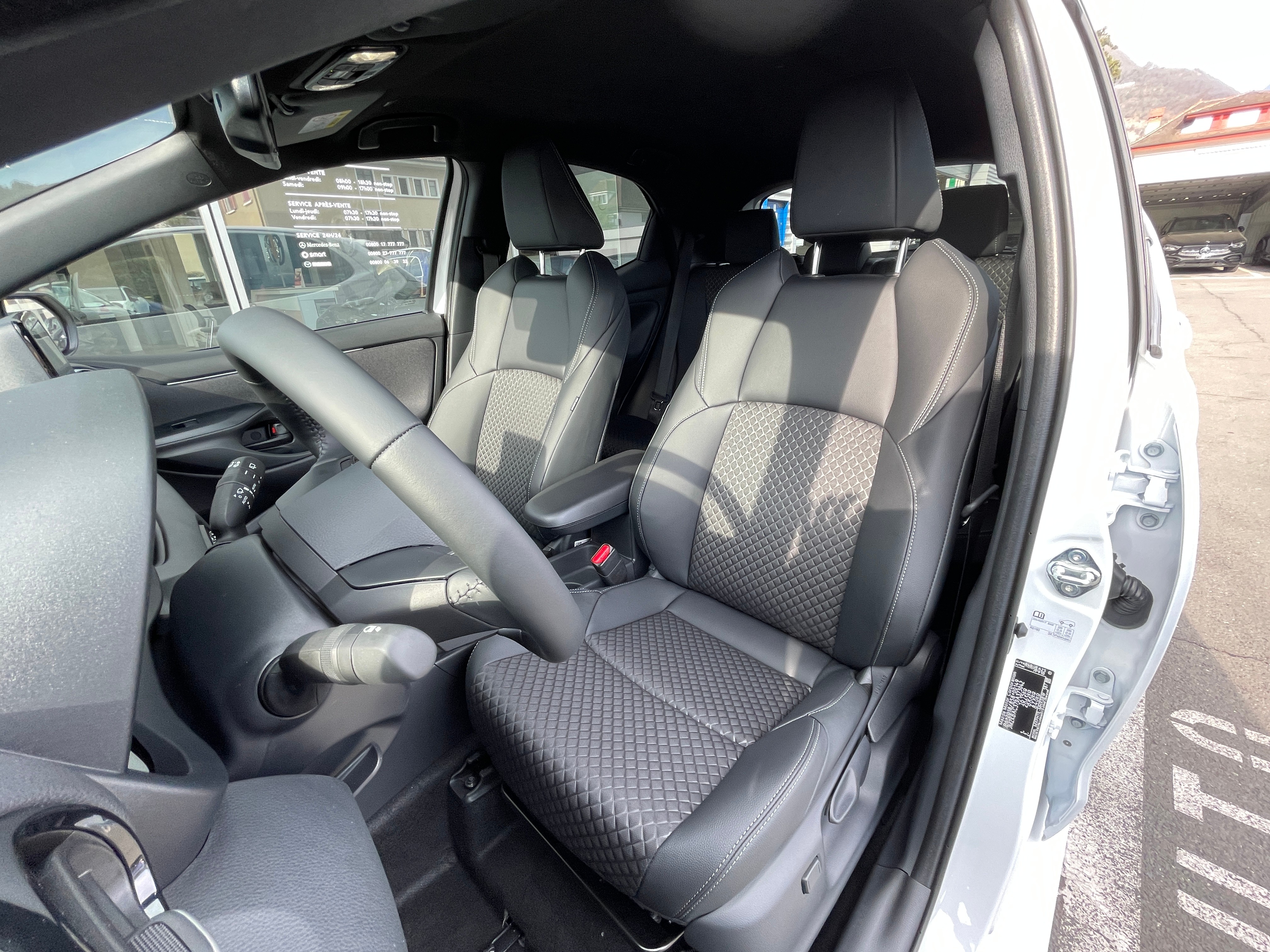 Image MAZDA 2 2 Hybrid Homura