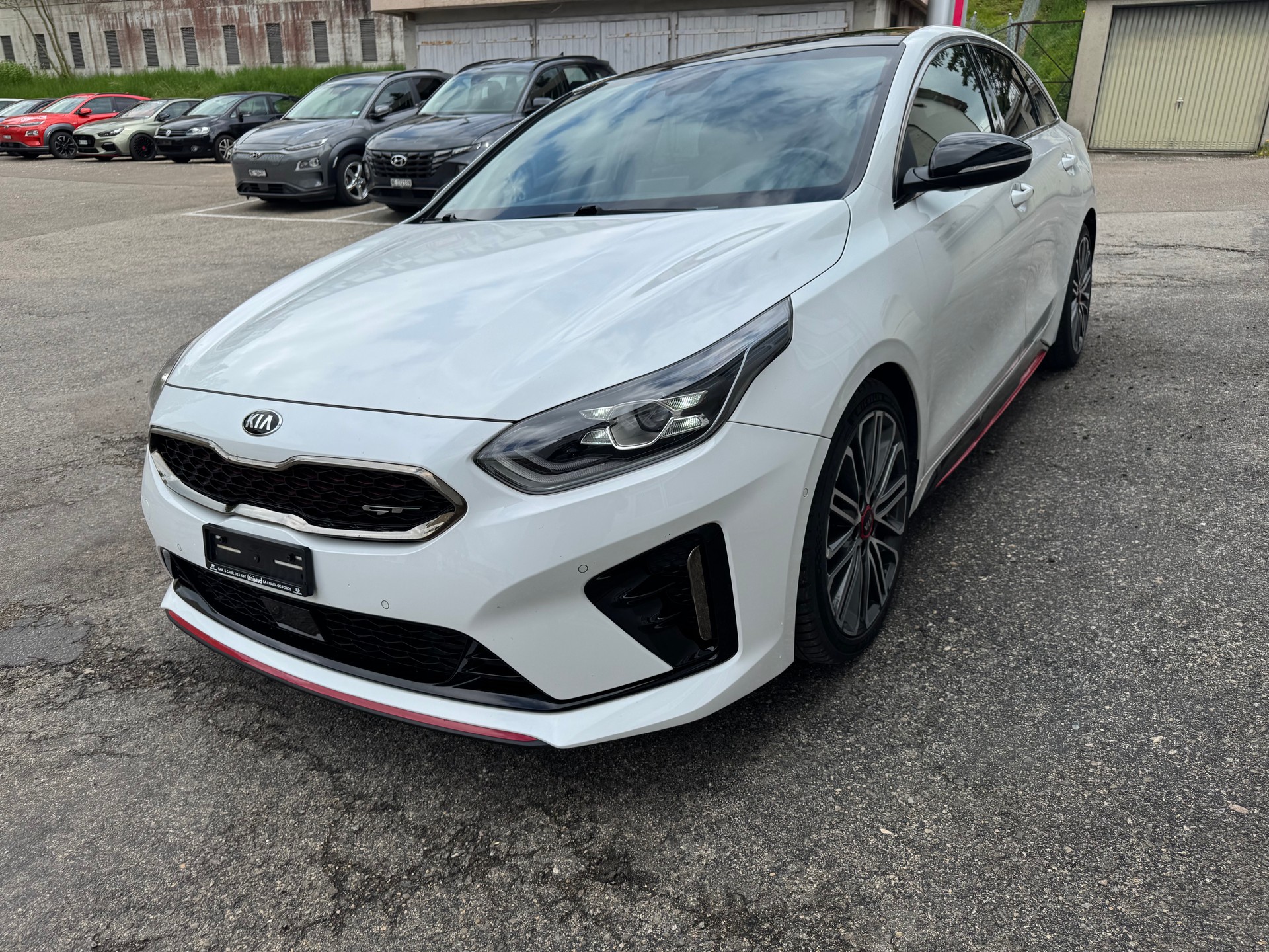 KIA ProCeed 1.6 T-GDi GT DCT-image-1