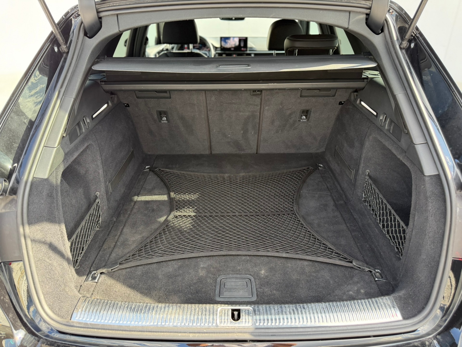 AUDI A4 Avant 45 TFSI advanced S-tronic quattro-image-11