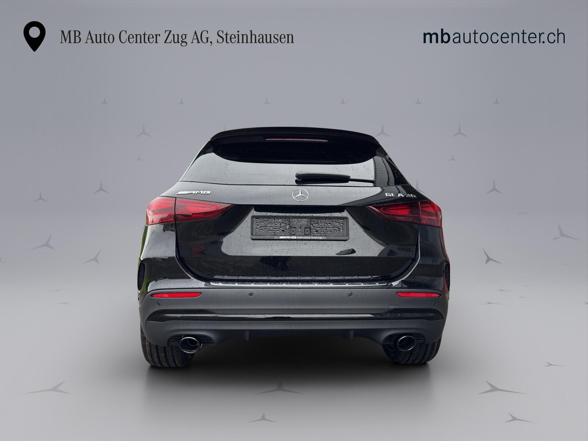 MERCEDES-BENZ GLA 35 AMG 4matic-showroom-element-3