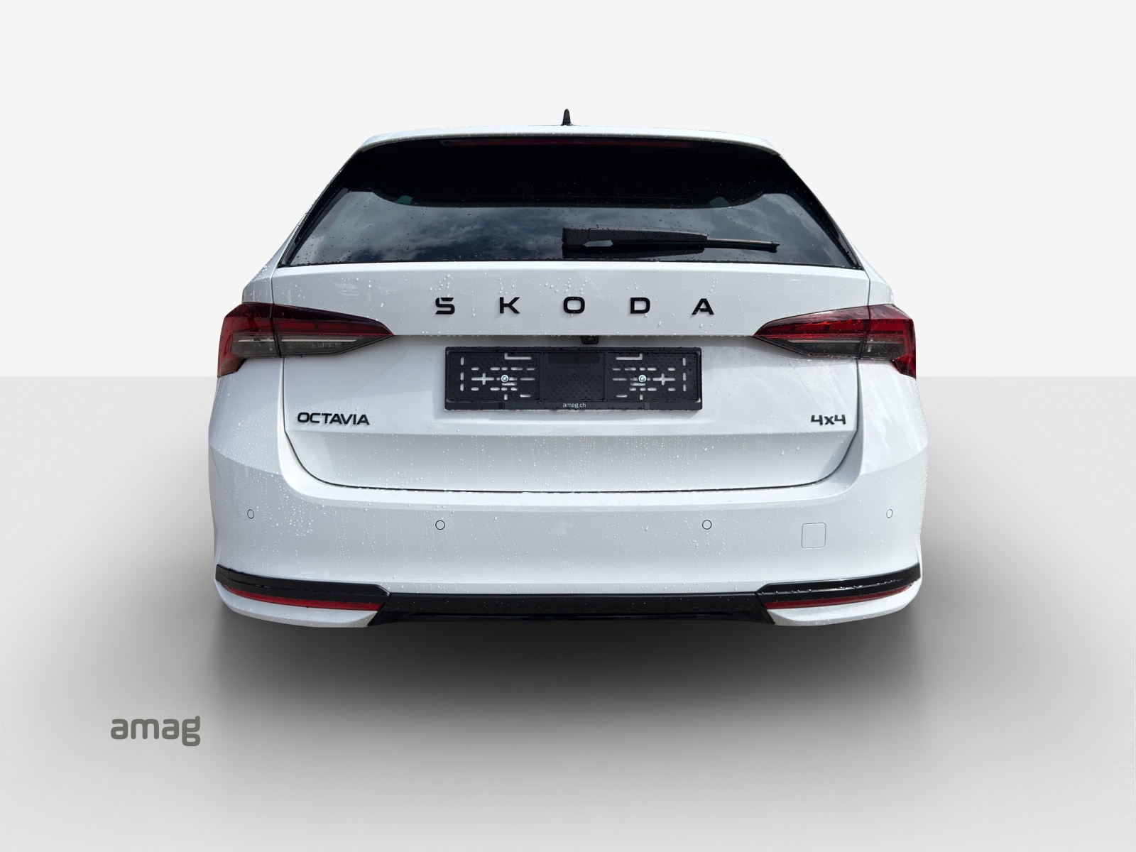 SKODA Octavia Combi 2.0 TSI DSG Dynamic 4x4-showroom-element-3