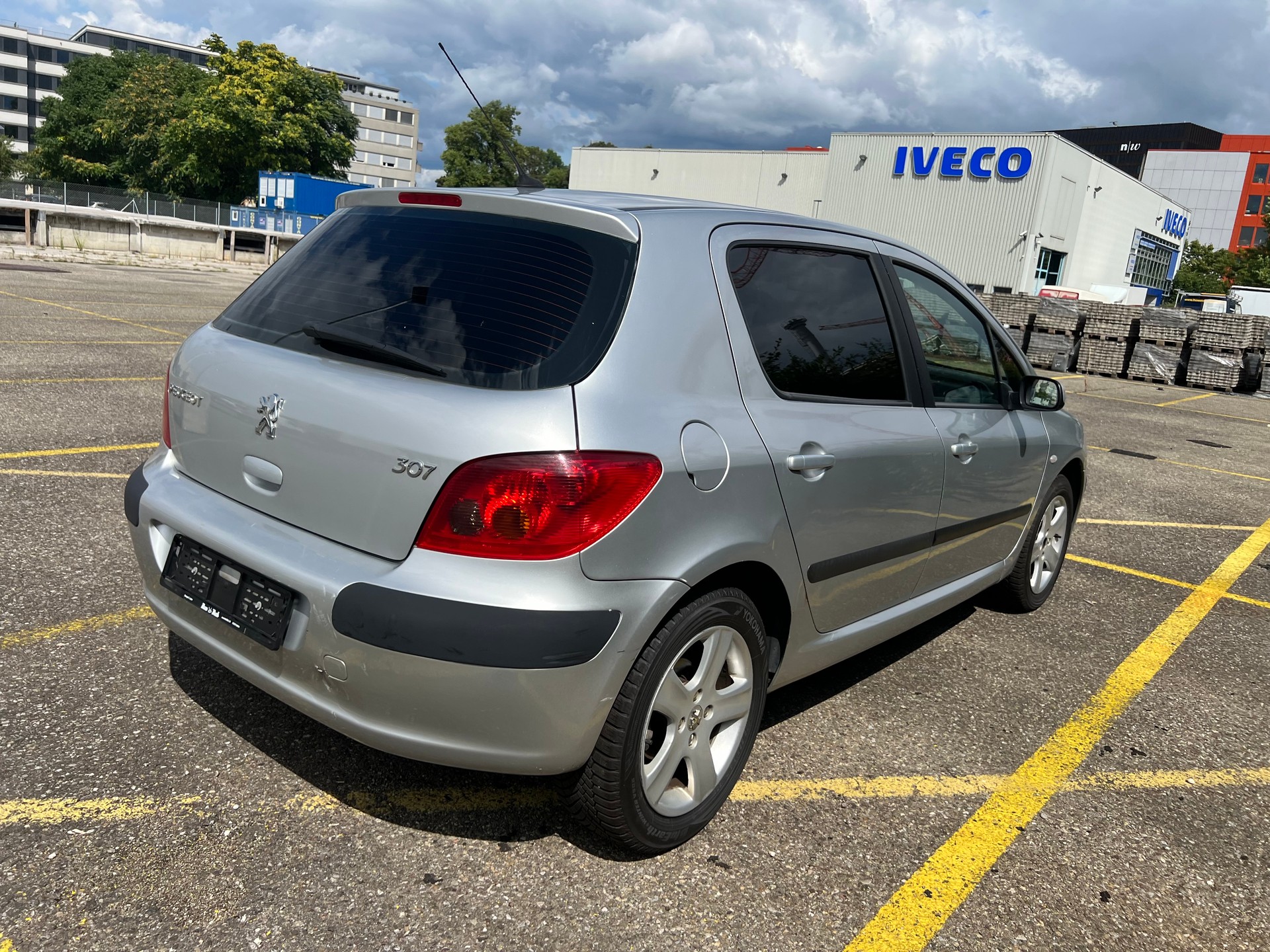 PEUGEOT 307 2.0 16V XS-showroom-element-3
