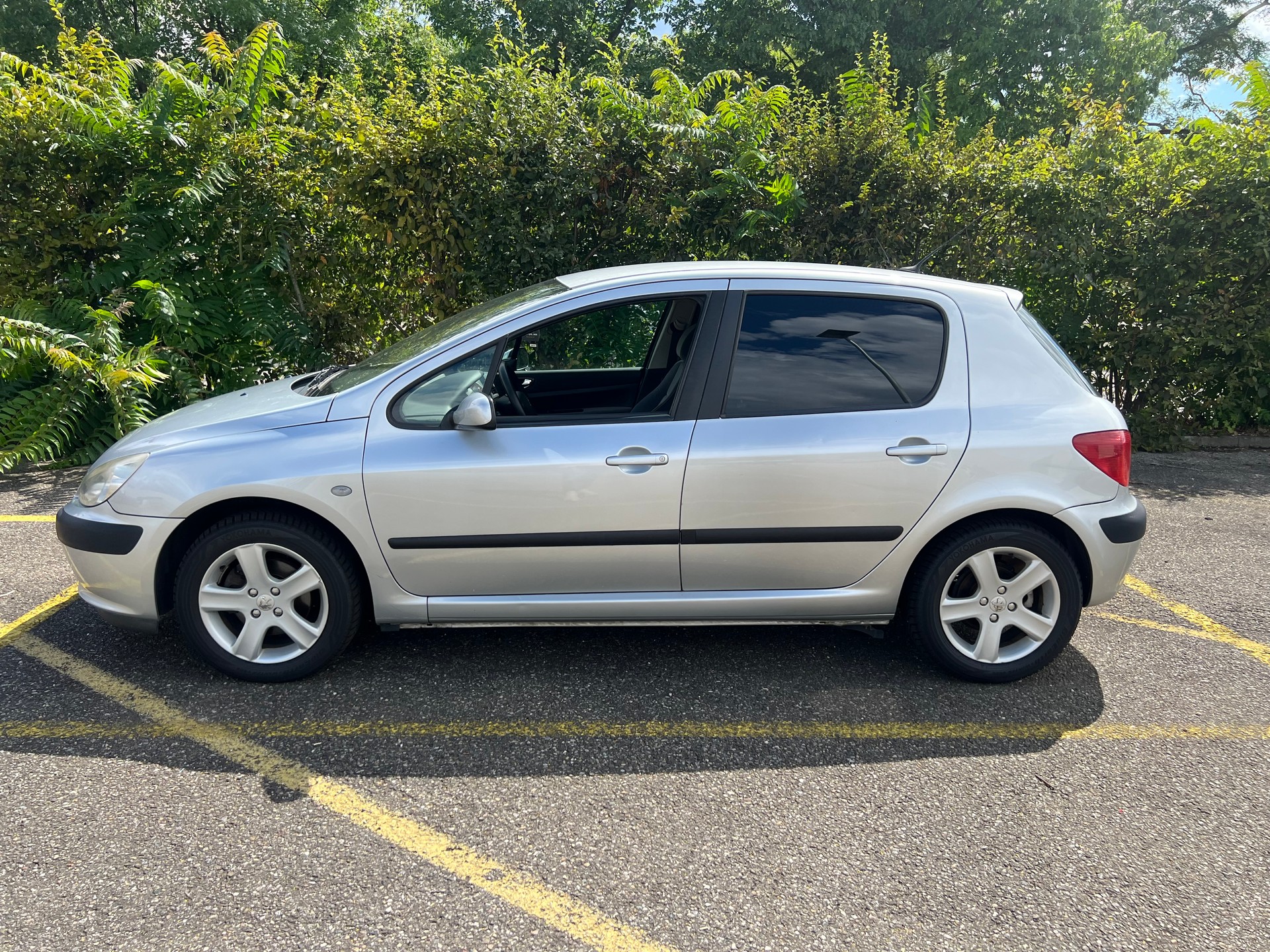 PEUGEOT 307 2.0 16V XS-showroom-element-1