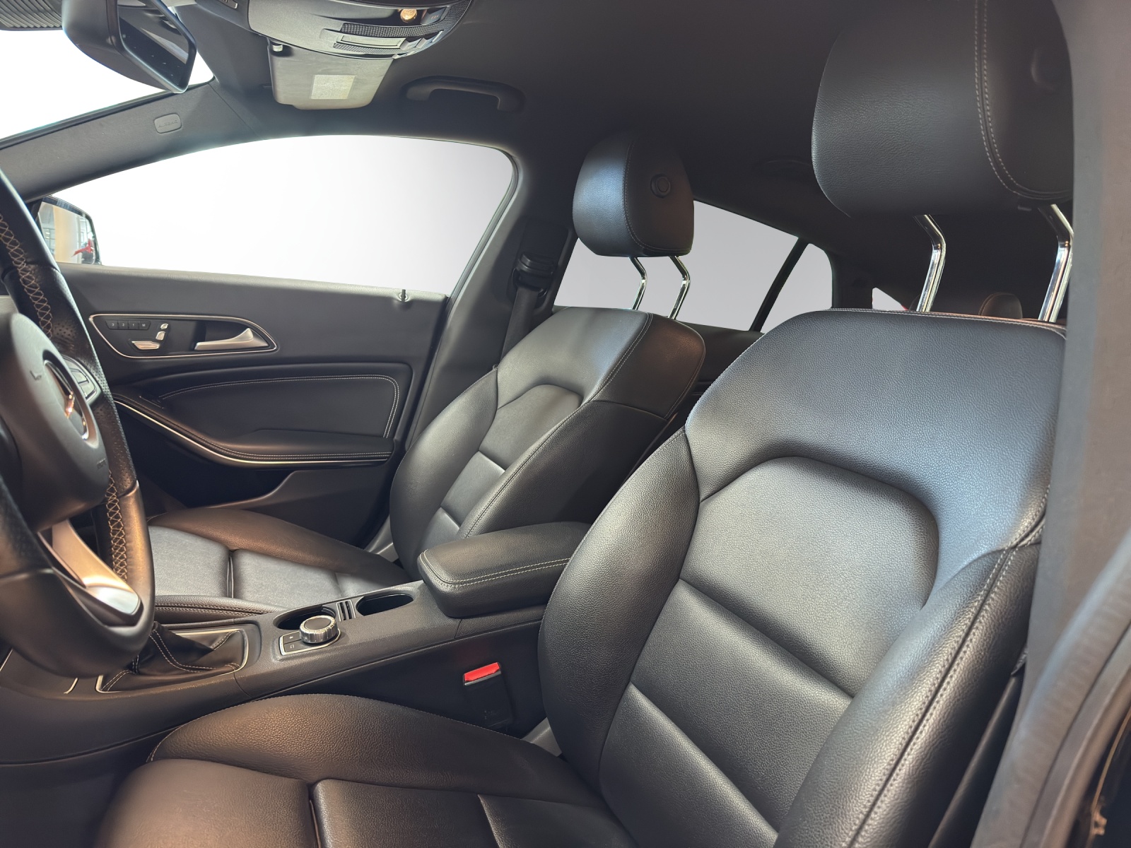 Image MERCEDES-BENZ CLA-180 CLA Shooting Brake 180 Urban