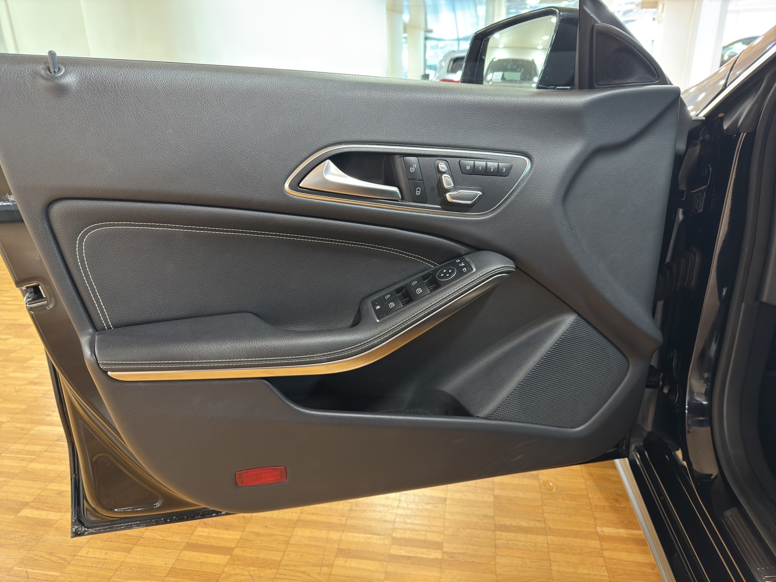 Image MERCEDES-BENZ CLA-180 CLA Shooting Brake 180 Urban