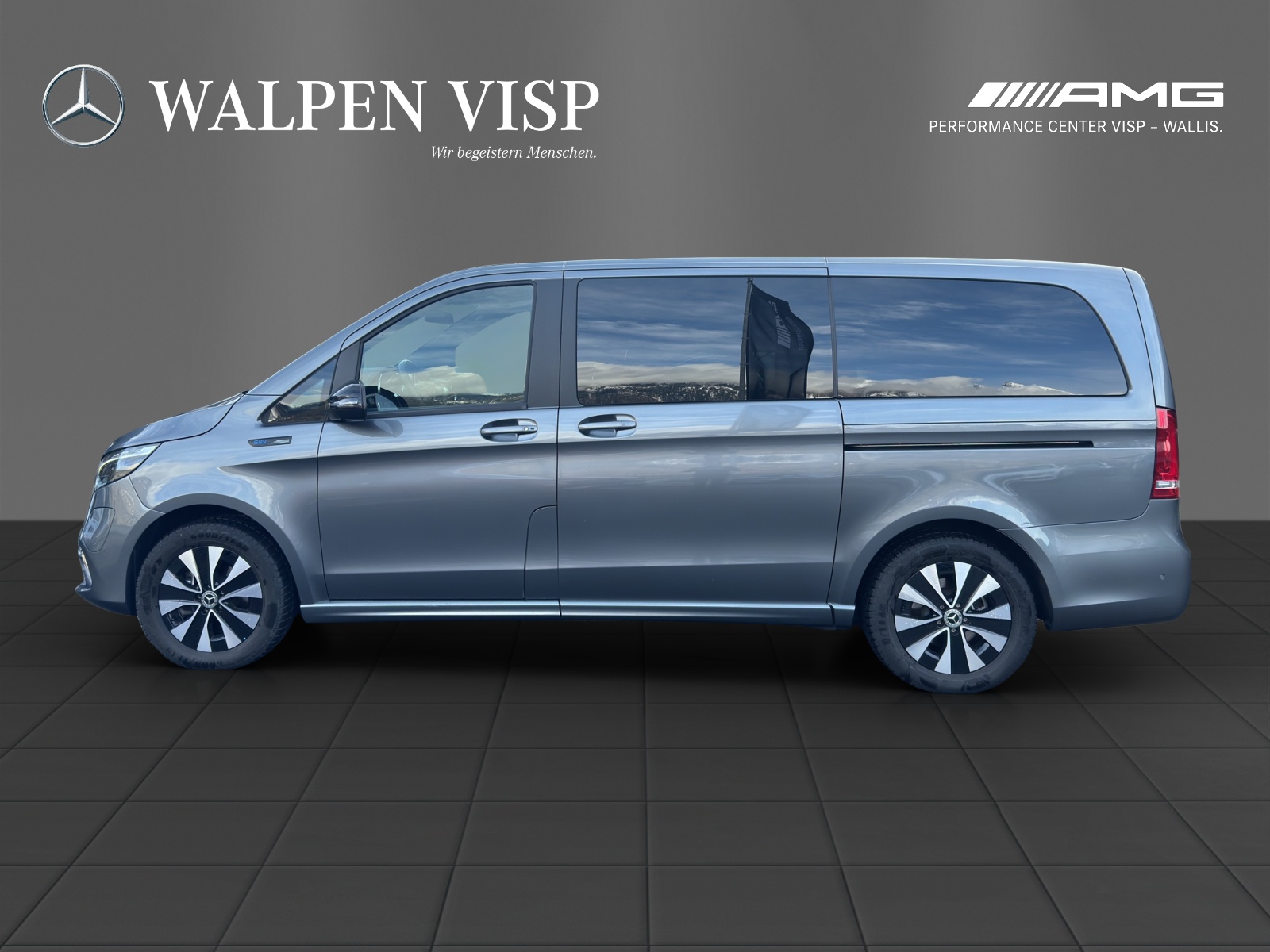 MERCEDES-BENZ EQV 300-showroom-element-2