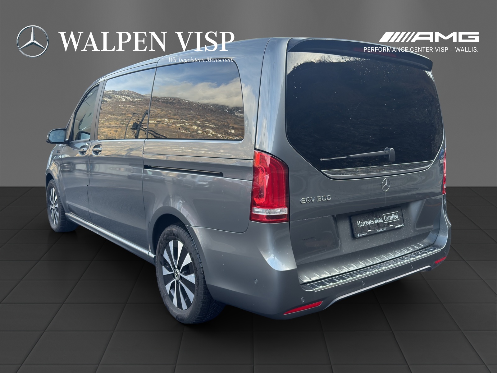 MERCEDES-BENZ EQV 300-showroom-element-3