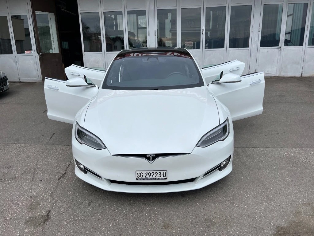 TESLA Model S 100 D Performance-image-20