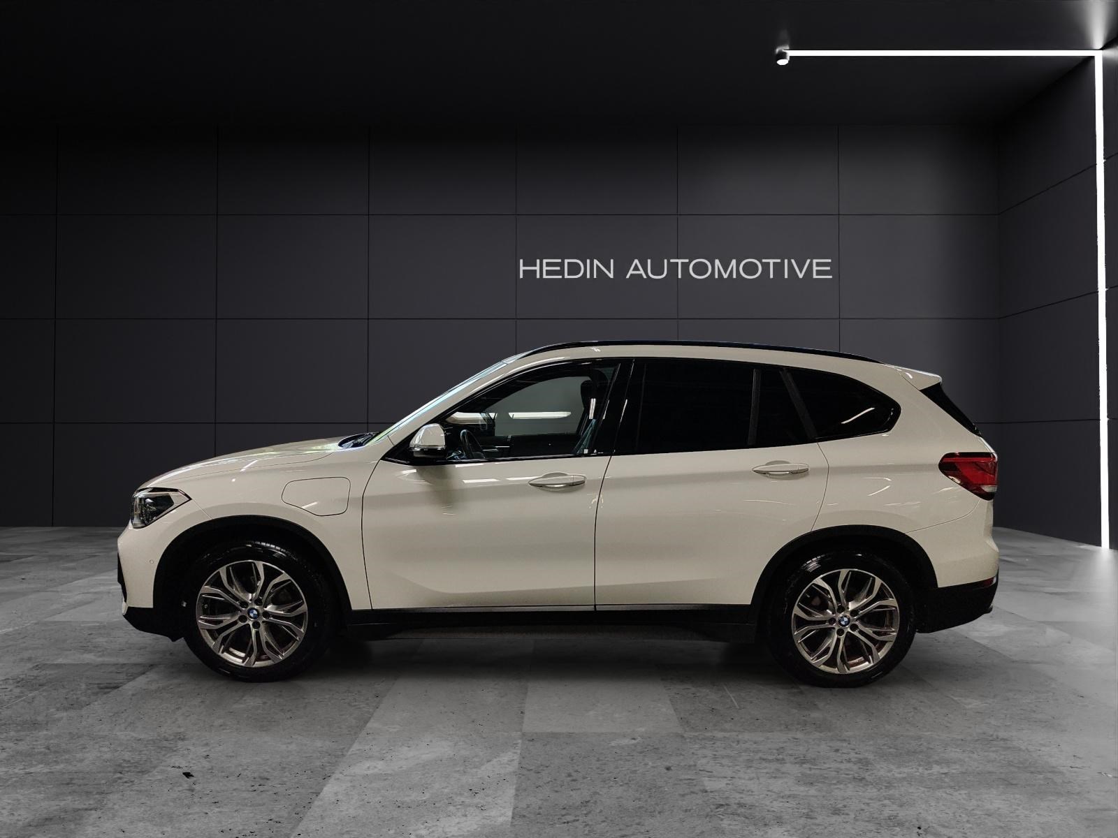 BMW X1 25e xDrive-showroom-element-3