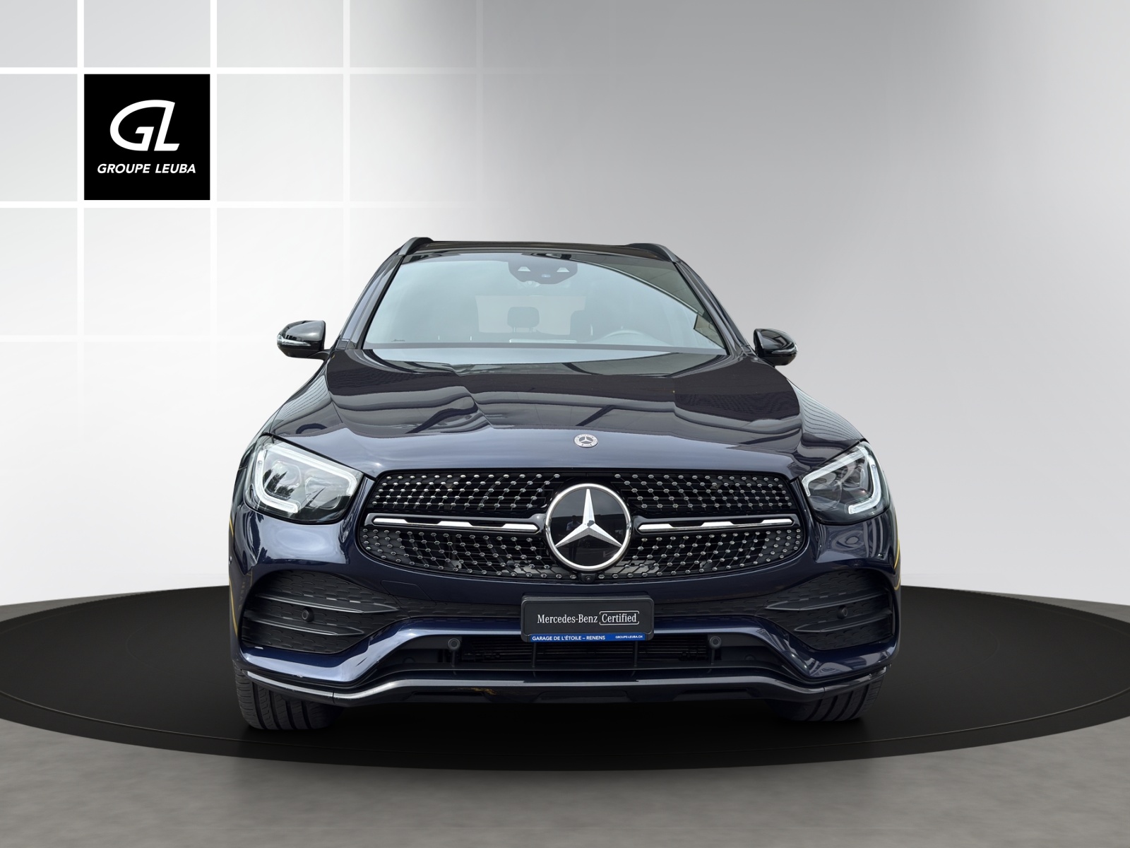 MERCEDES-BENZ GLC 300 e AMG Line 4Matic-showroom-element-1