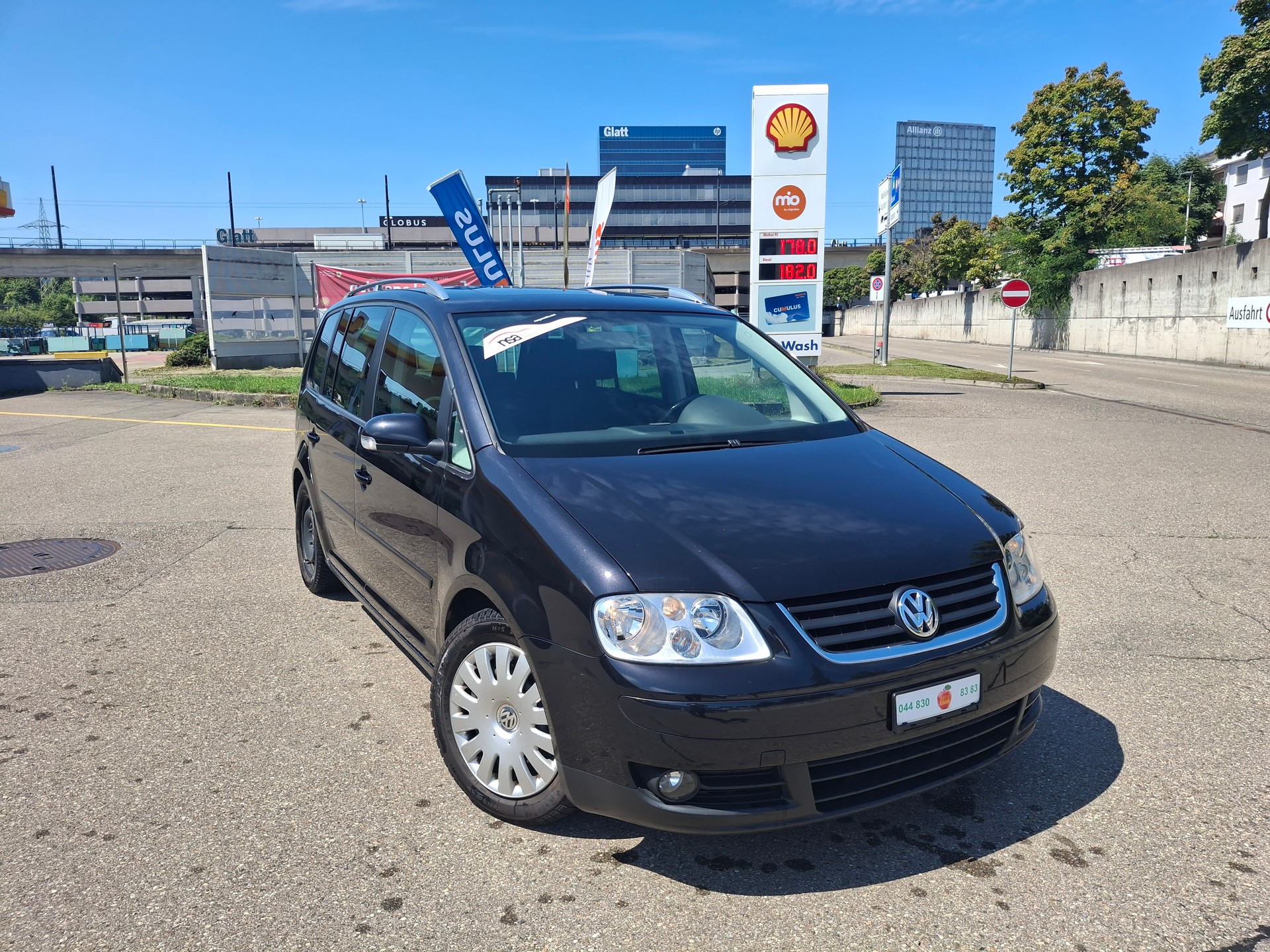 VW Touran 2.0 TDI Trendline-showroom-element-2