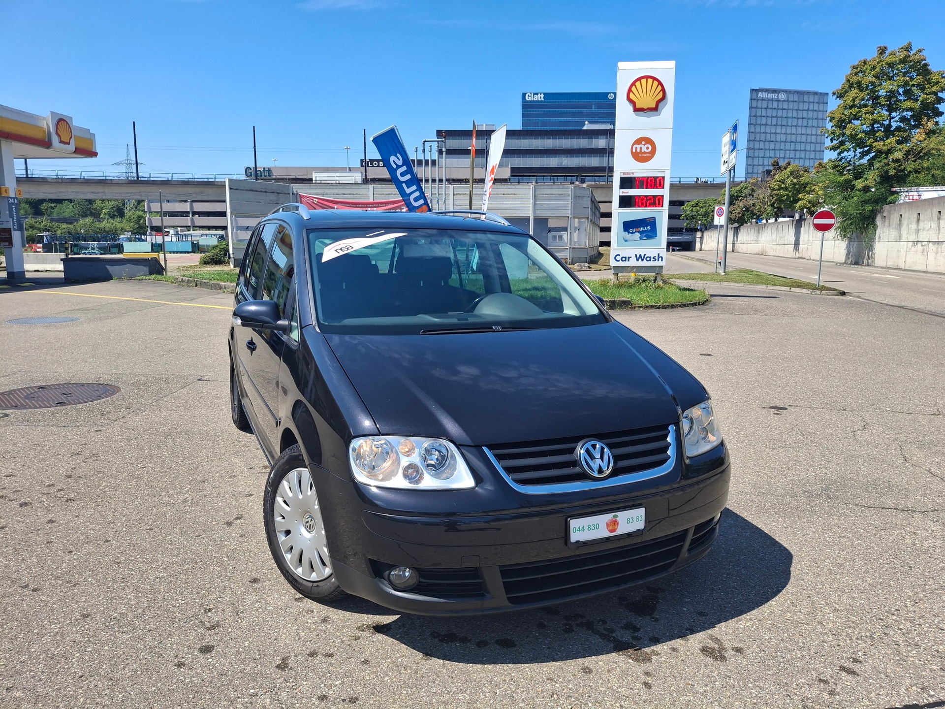 VW Touran 2.0 TDI Trendline-showroom-element-3