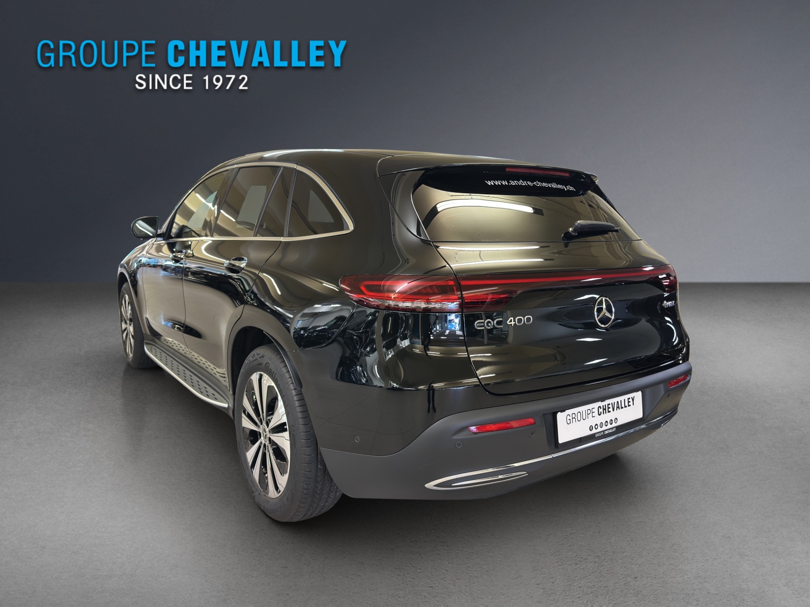 MERCEDES-BENZ EQC 400 4M-showroom-element-2