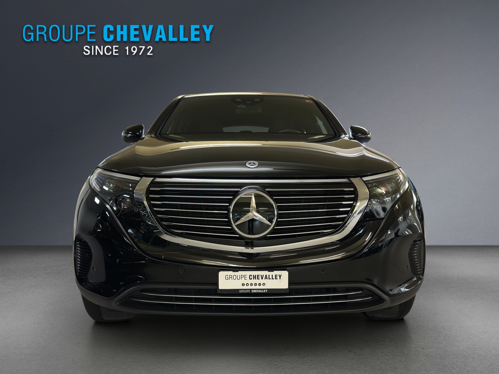 MERCEDES-BENZ EQC 400 4M-showroom-element-3