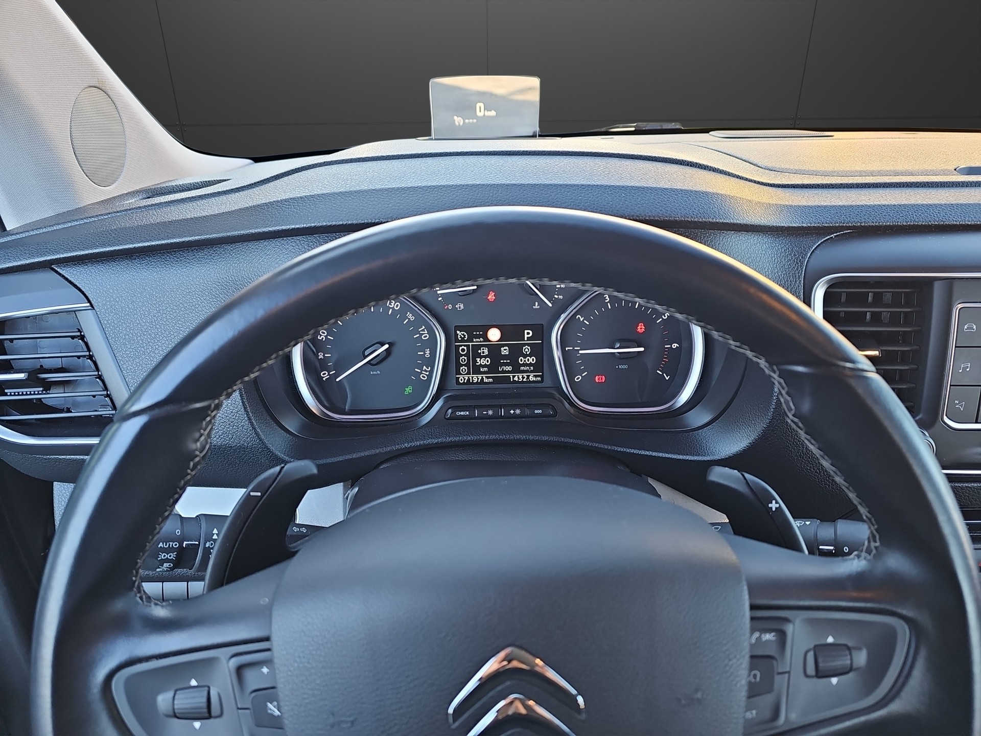 CITROEN Spacetourer Camper 2.0 BlueHDi Club M EAT8-image-8