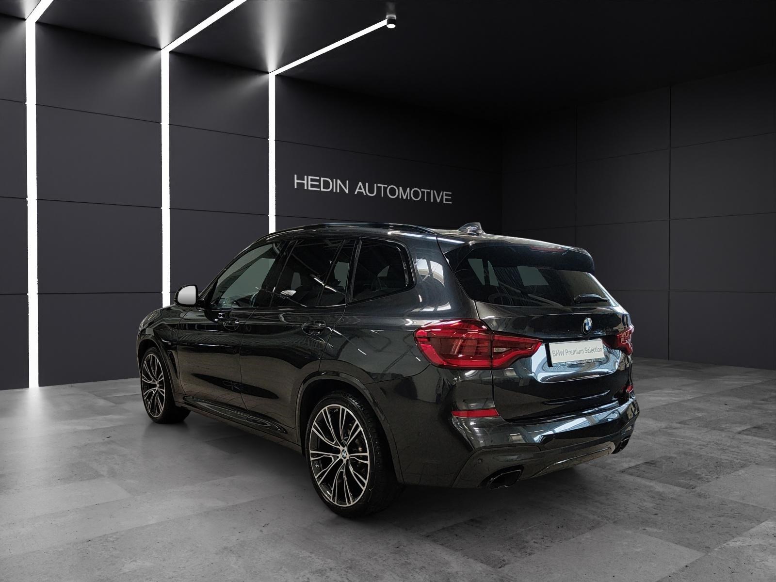 BMW X3 M40i-showroom-element-2