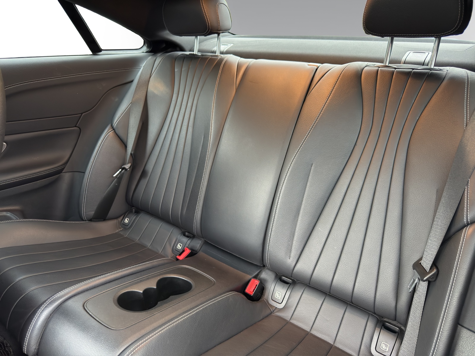 Image MERCEDES-BENZ E-200 E 200 AMG Line 4 Matic