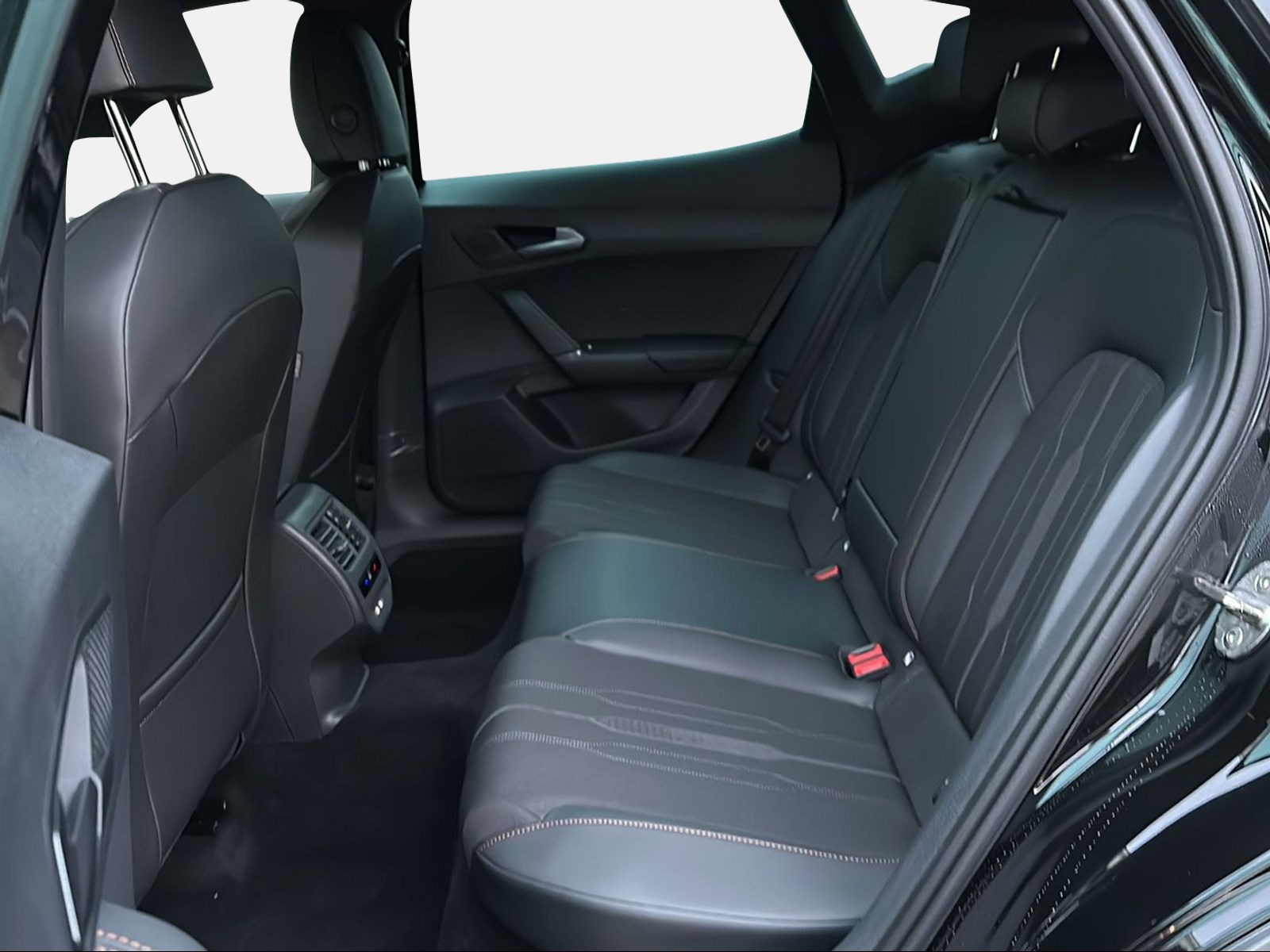 CUPRA Formentor 1.4 eHybrid Inicio DSG-image-12