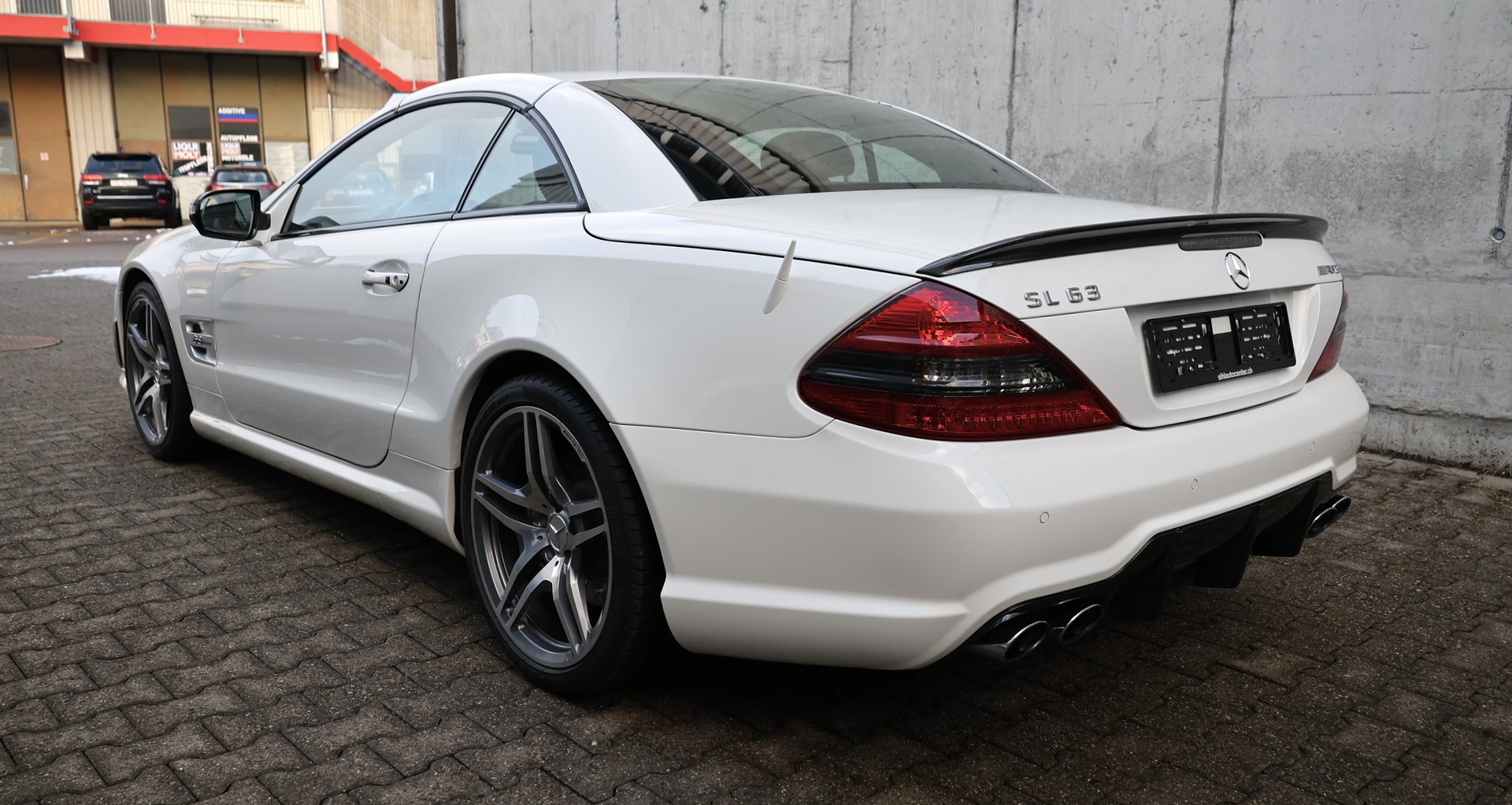 MERCEDES-BENZ SL 63 AMG Speedshift MCT-showroom-element-2