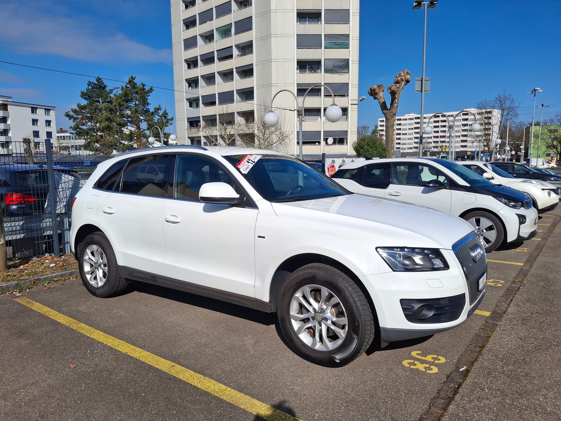 AUDI Q5 2.0 TFSI quattro S-tronic-showroom-element-3